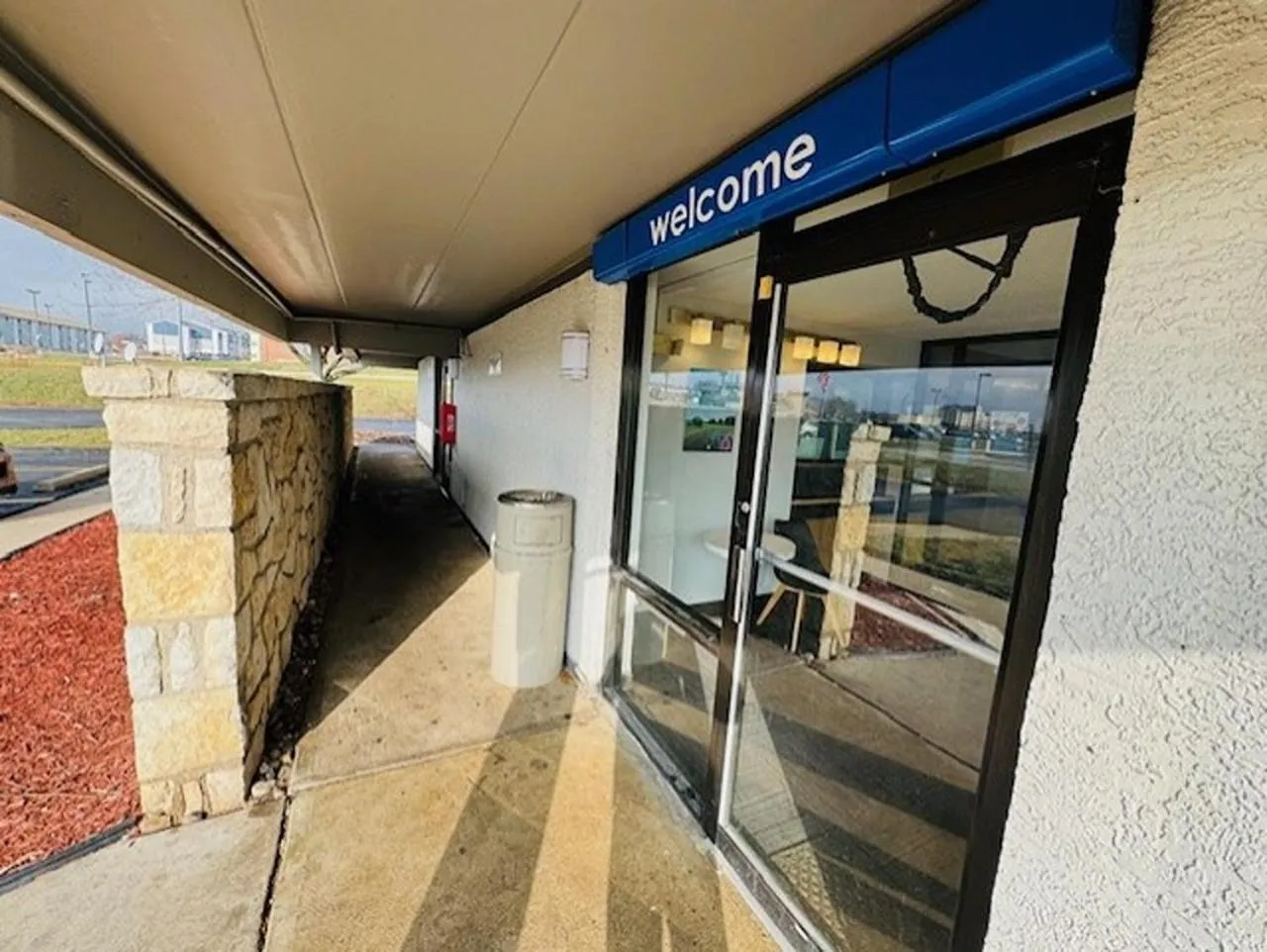 Property building in Motel 6-Cedar Rapids, IA