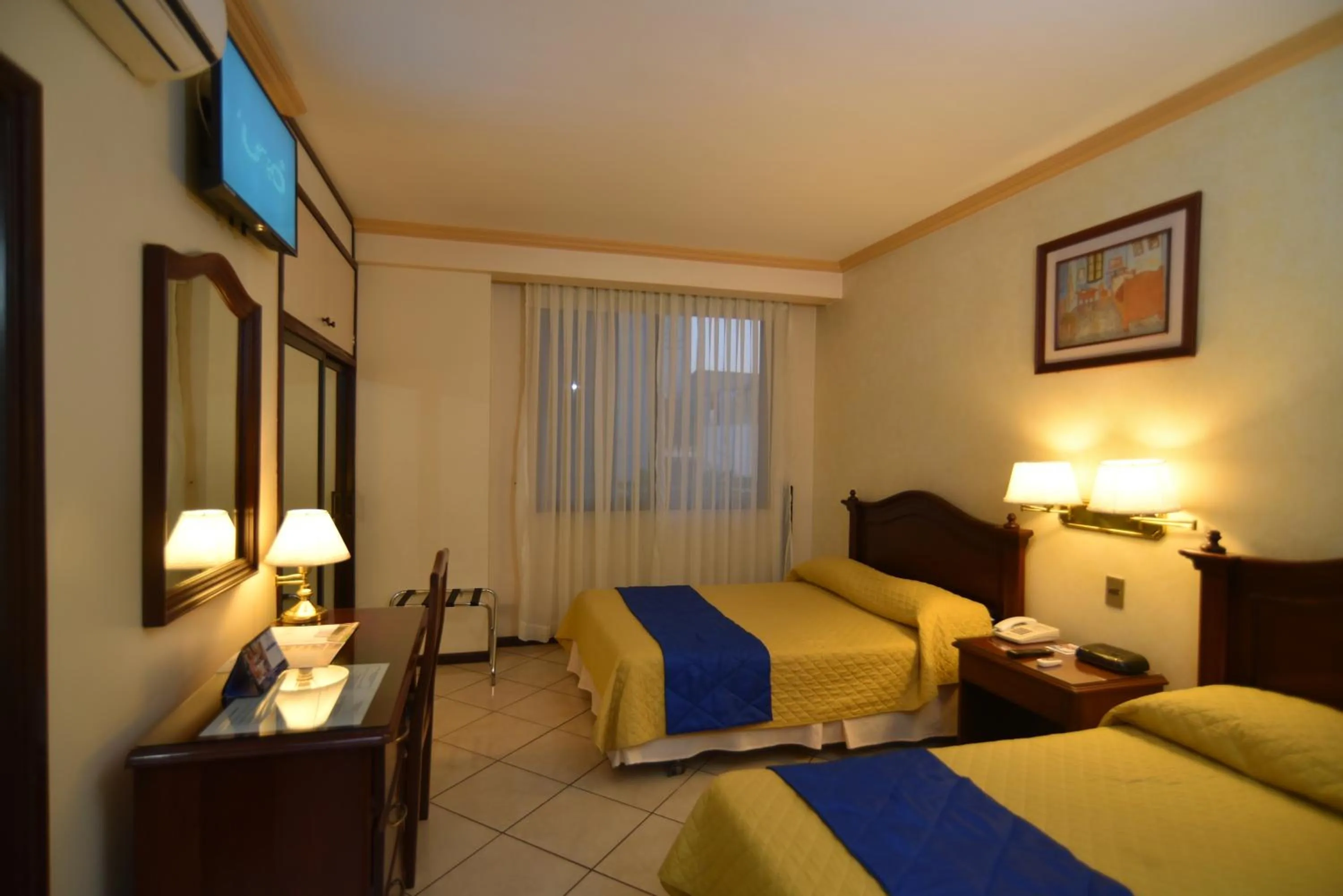 Bedroom, Bed in Hotel Continental Park