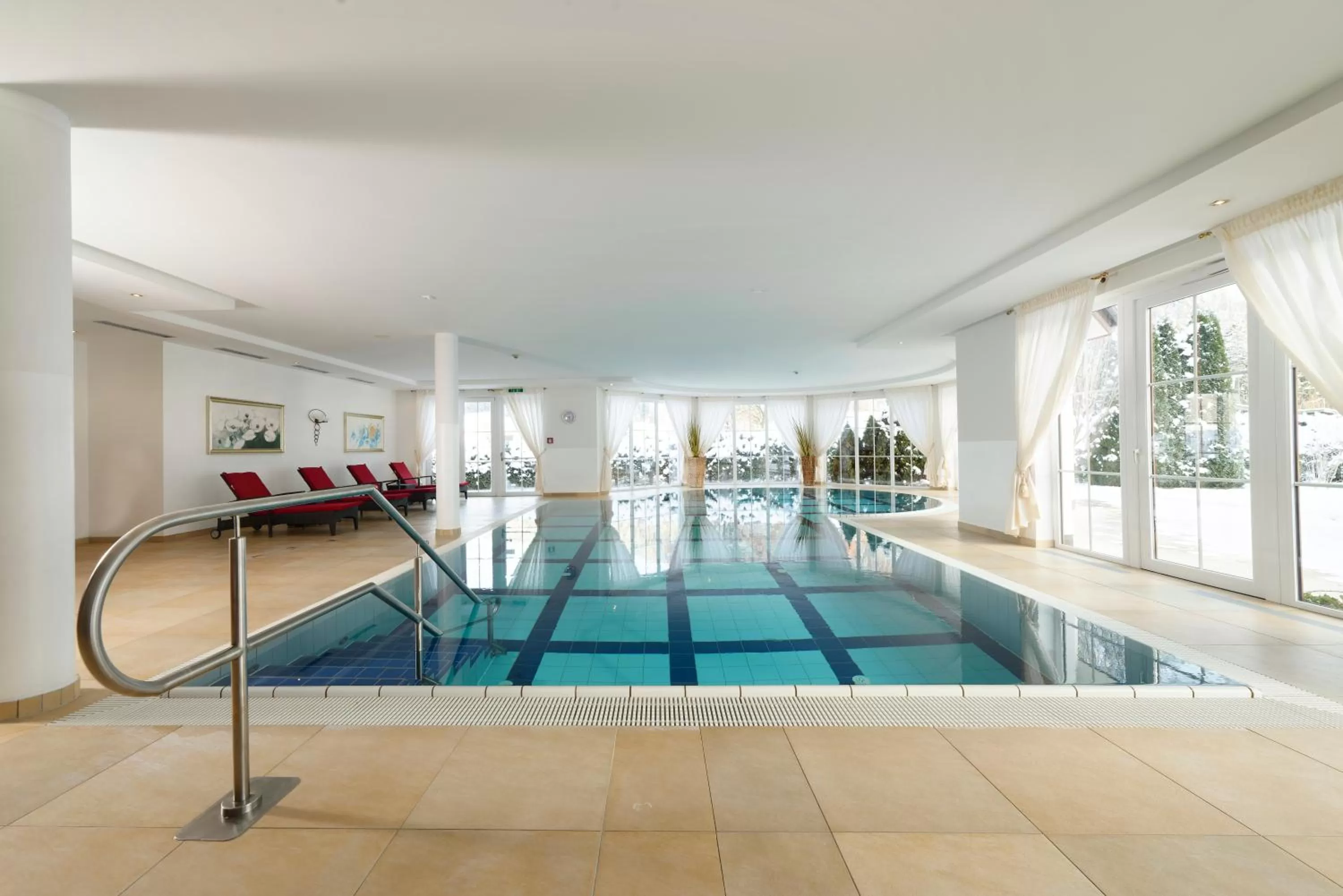 Swimming pool in Ortnerhof - Ihr Zuhause am Fuße der Alpen