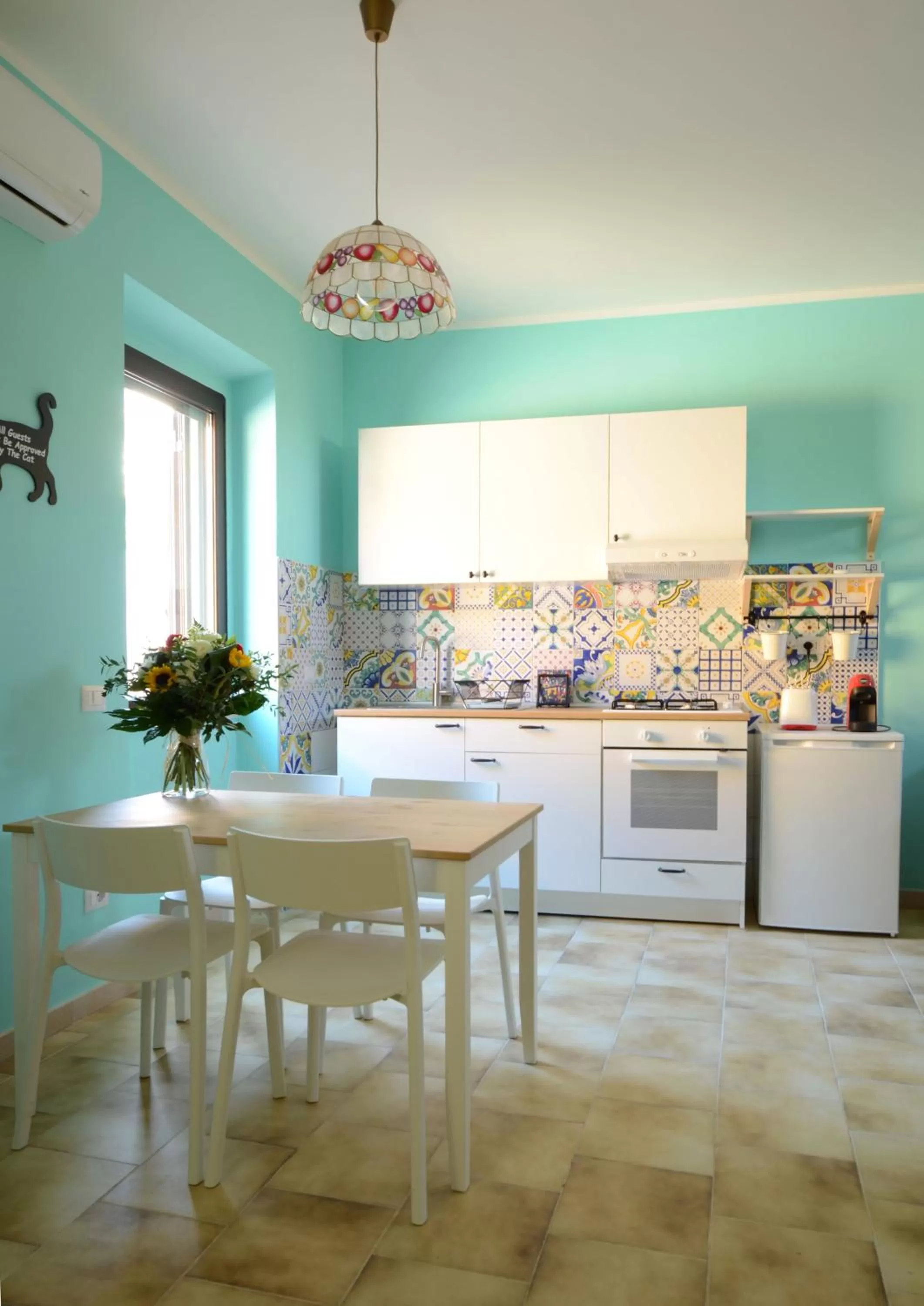 Dining area in B&B La La Rose