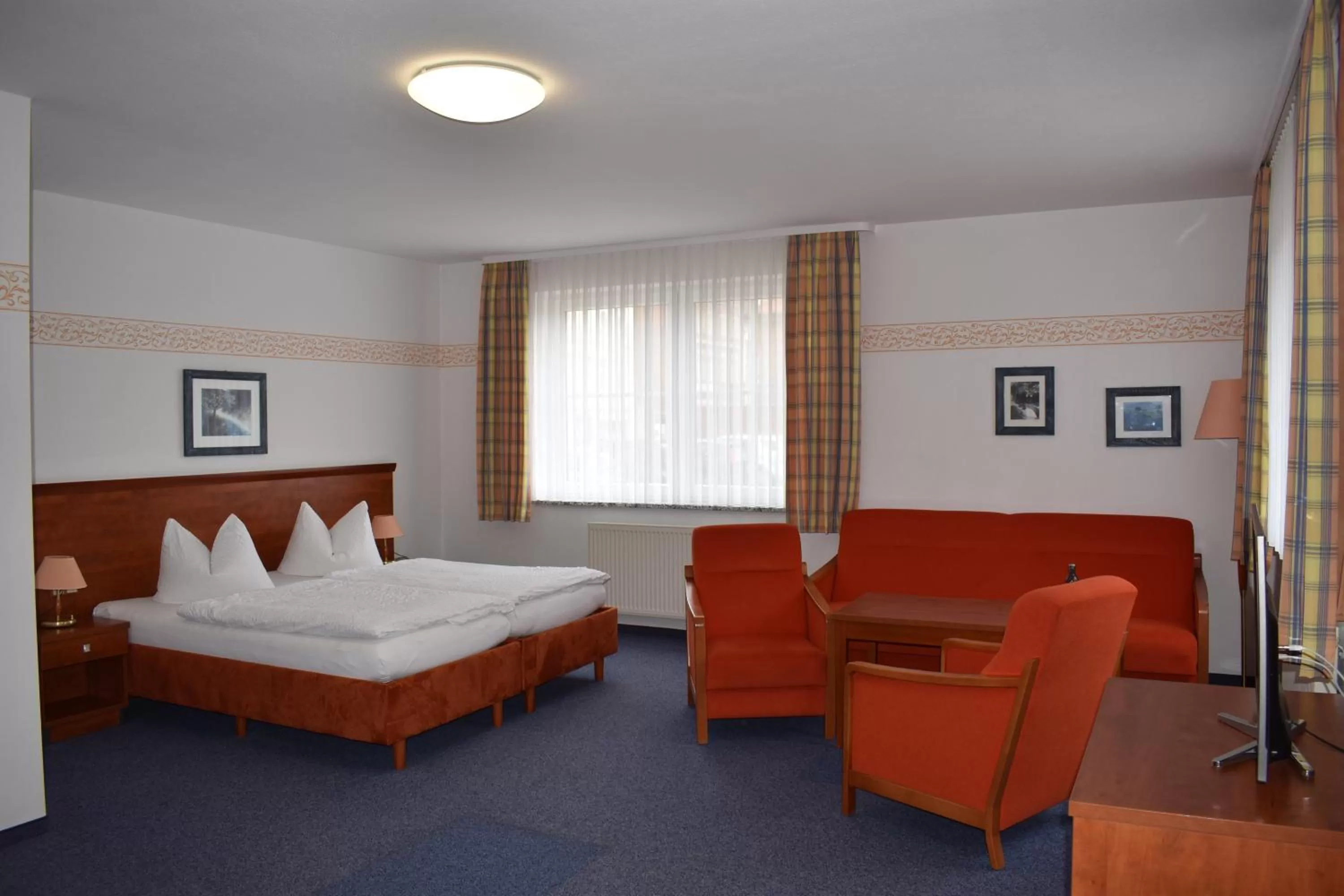 Photo of the whole room in Hotel garni "Am Hafen"