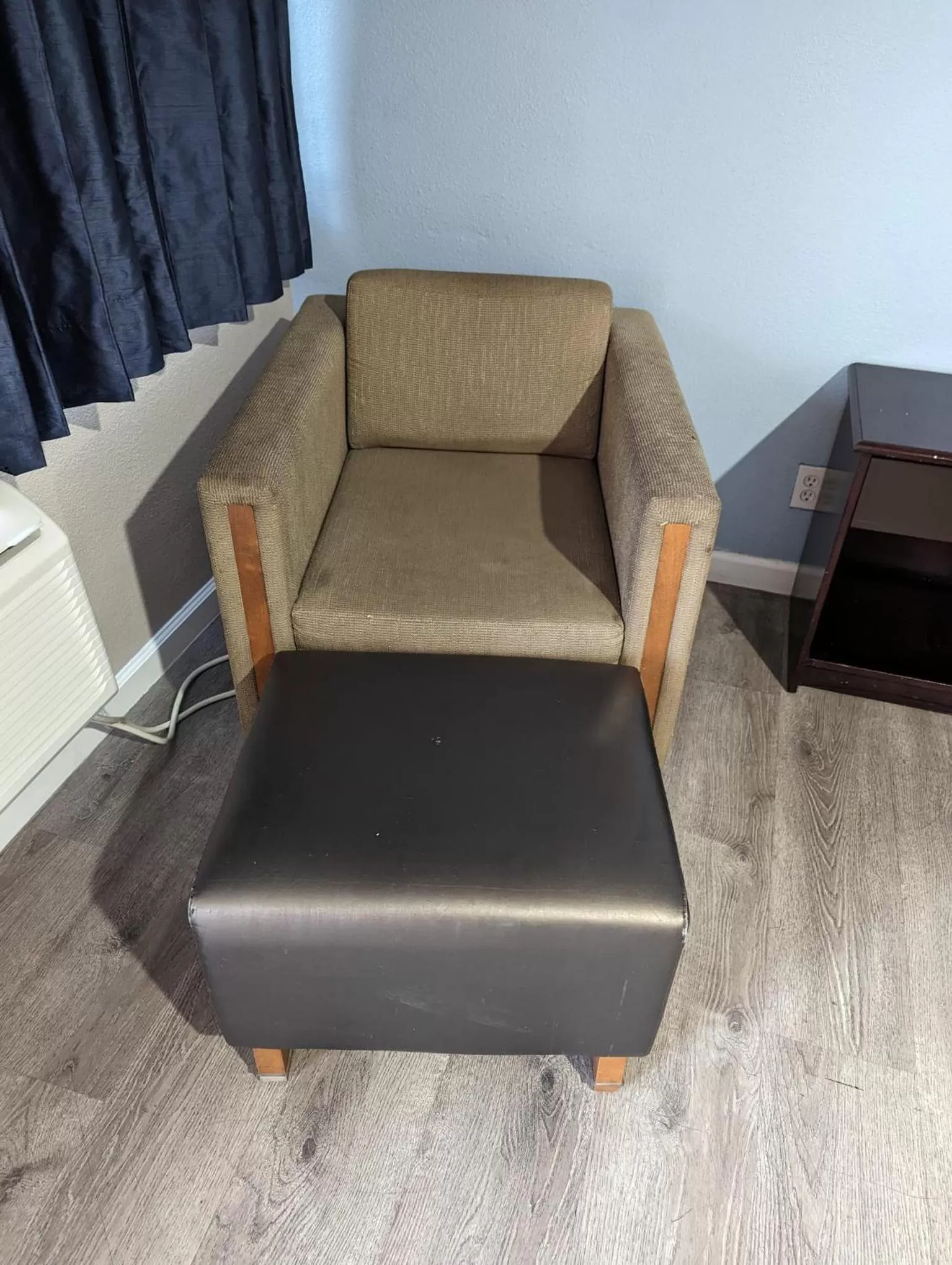 Living room in BEST MOTEL on Historic Route 66, Barstow