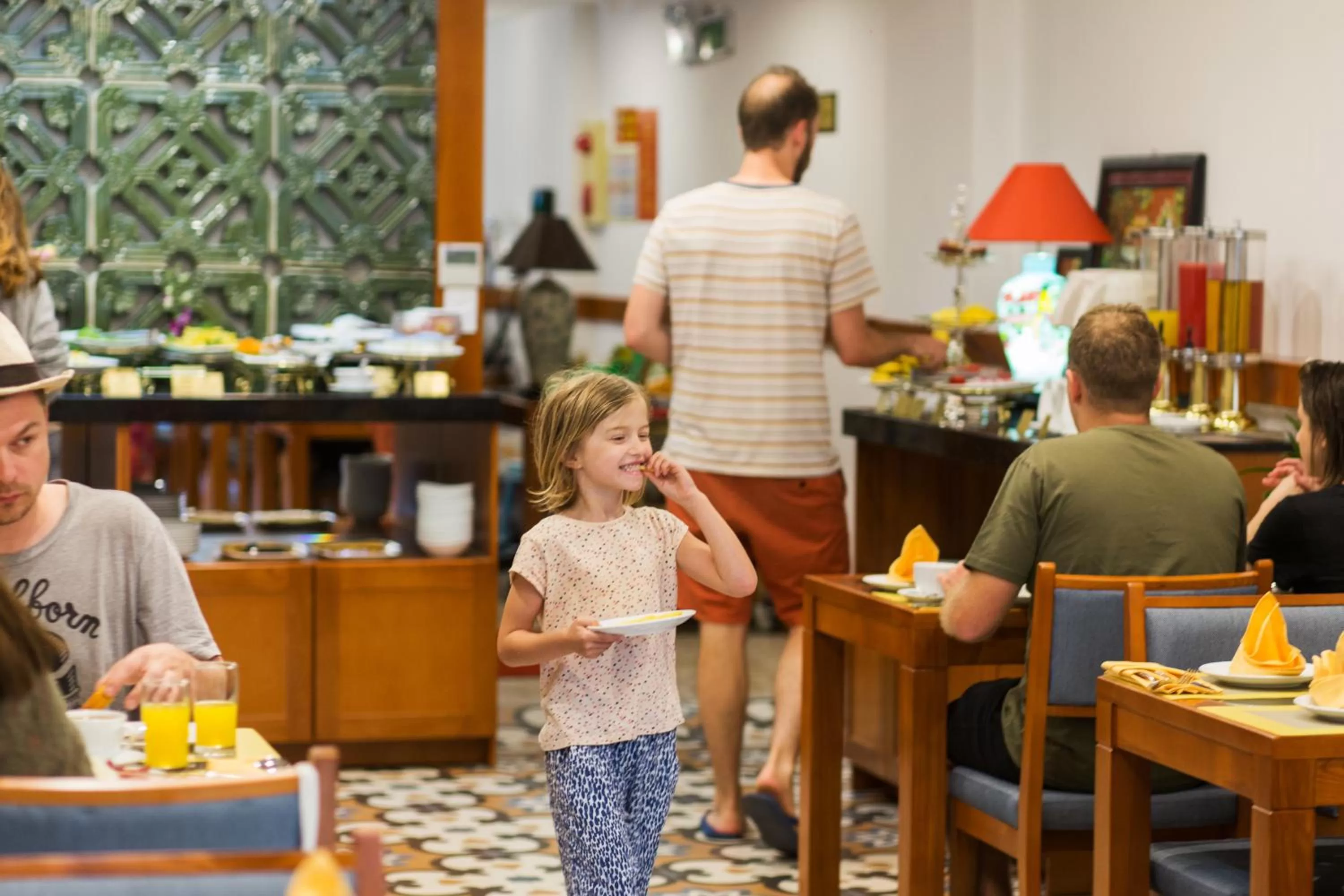 Restaurant/places to eat in Hanoi Golden Holiday Hotel