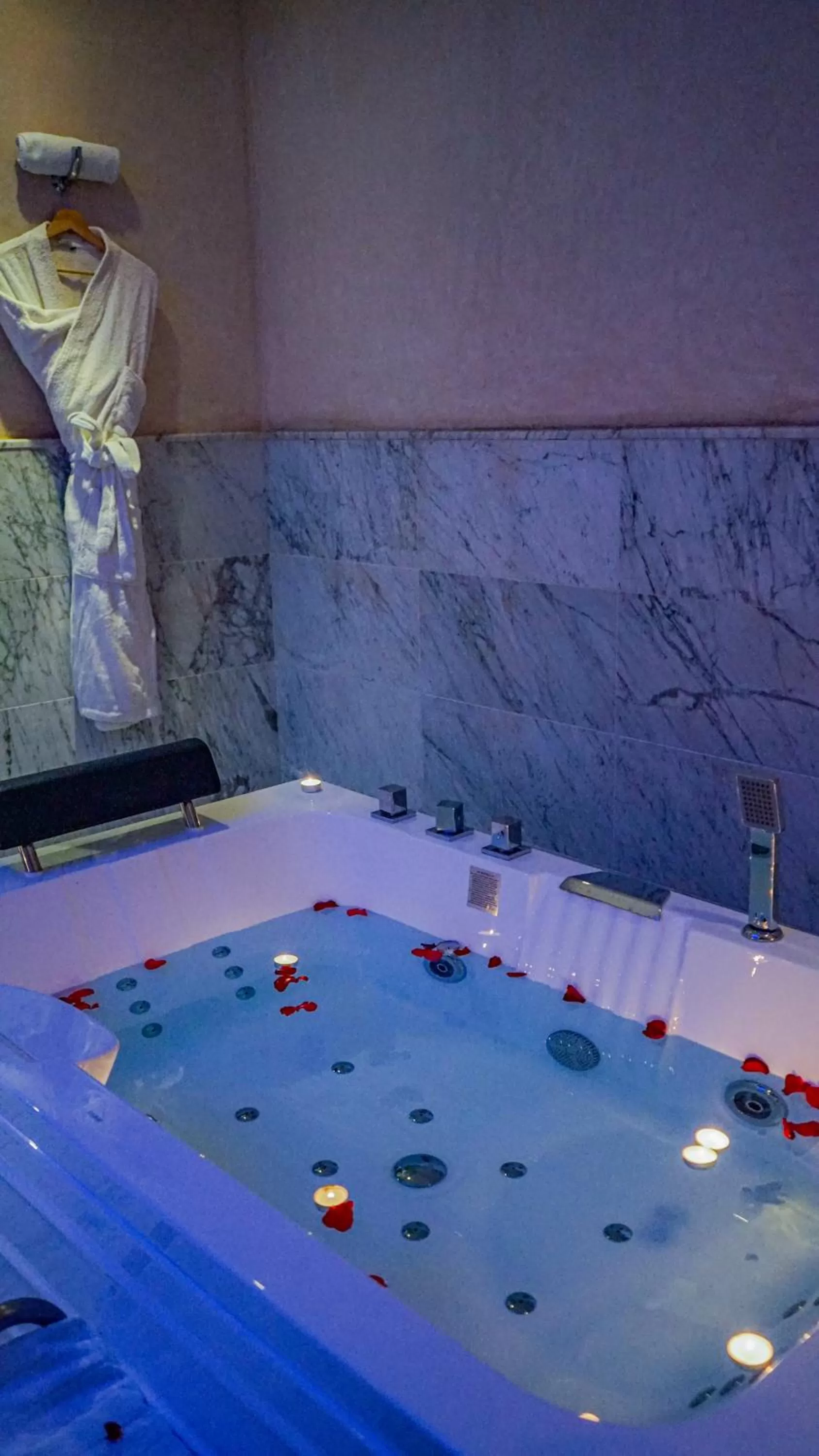 Hot Tub in Hotel Timoulay and Spa Agadir