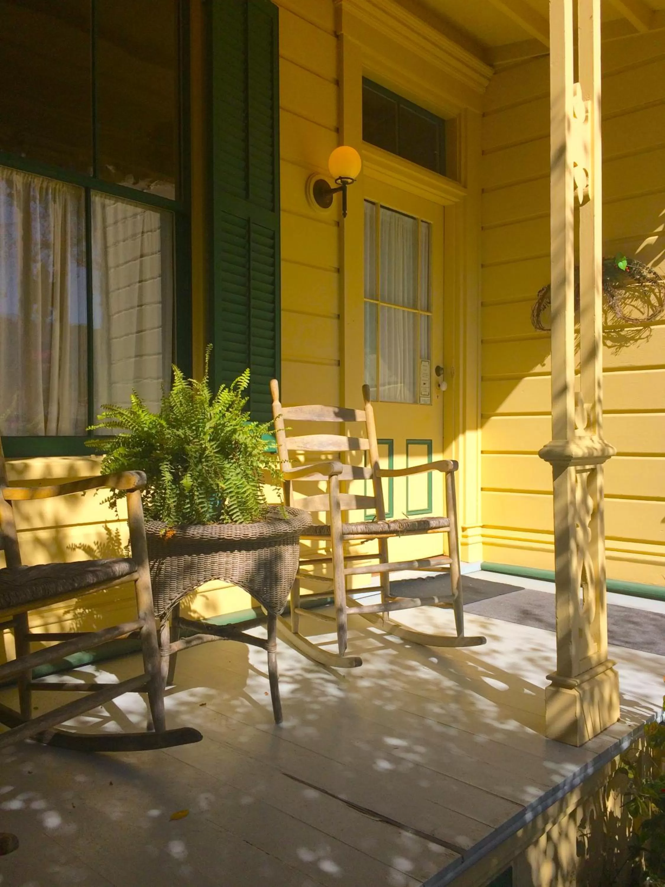 Facade/entrance in The Squibb Houses