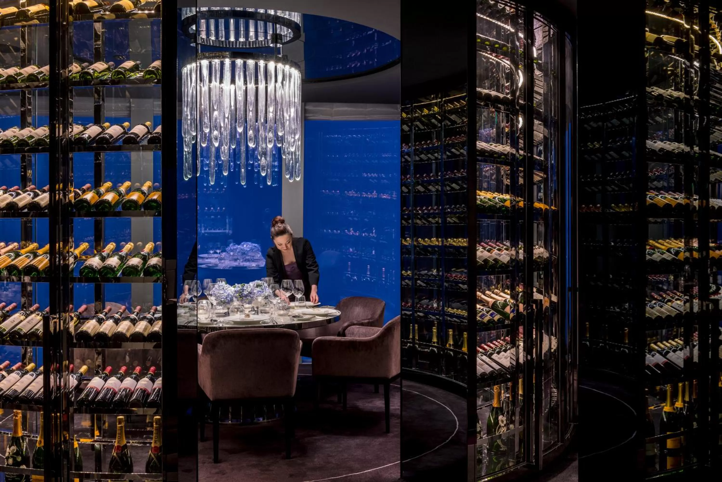 Lounge or bar in Four Seasons Hotel Guangzhou