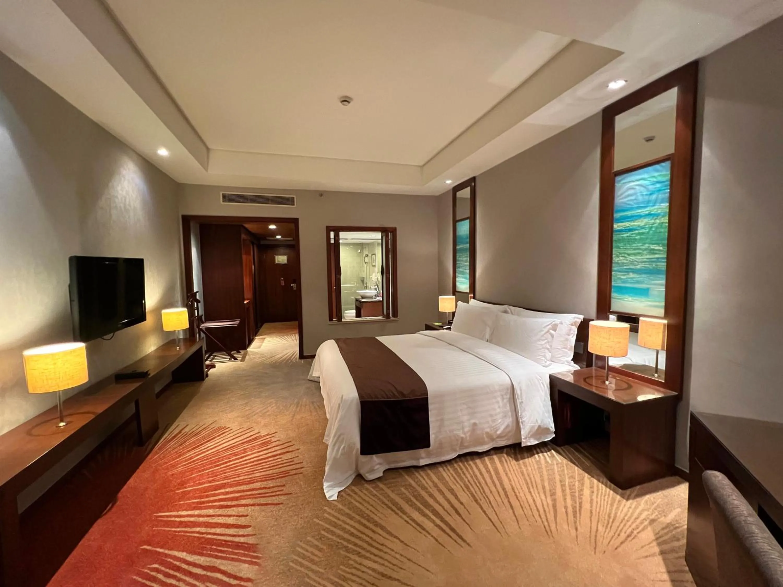 Photo of the whole room, Bed in Baolong Hotel Shanghai