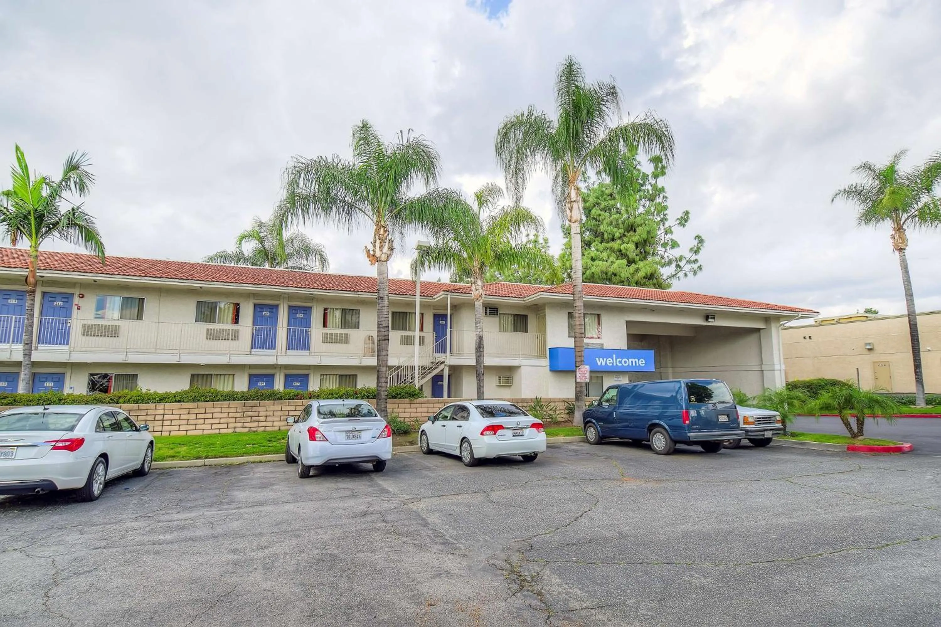 Property building in Motel 6-Chino, CA - Los Angeles Area