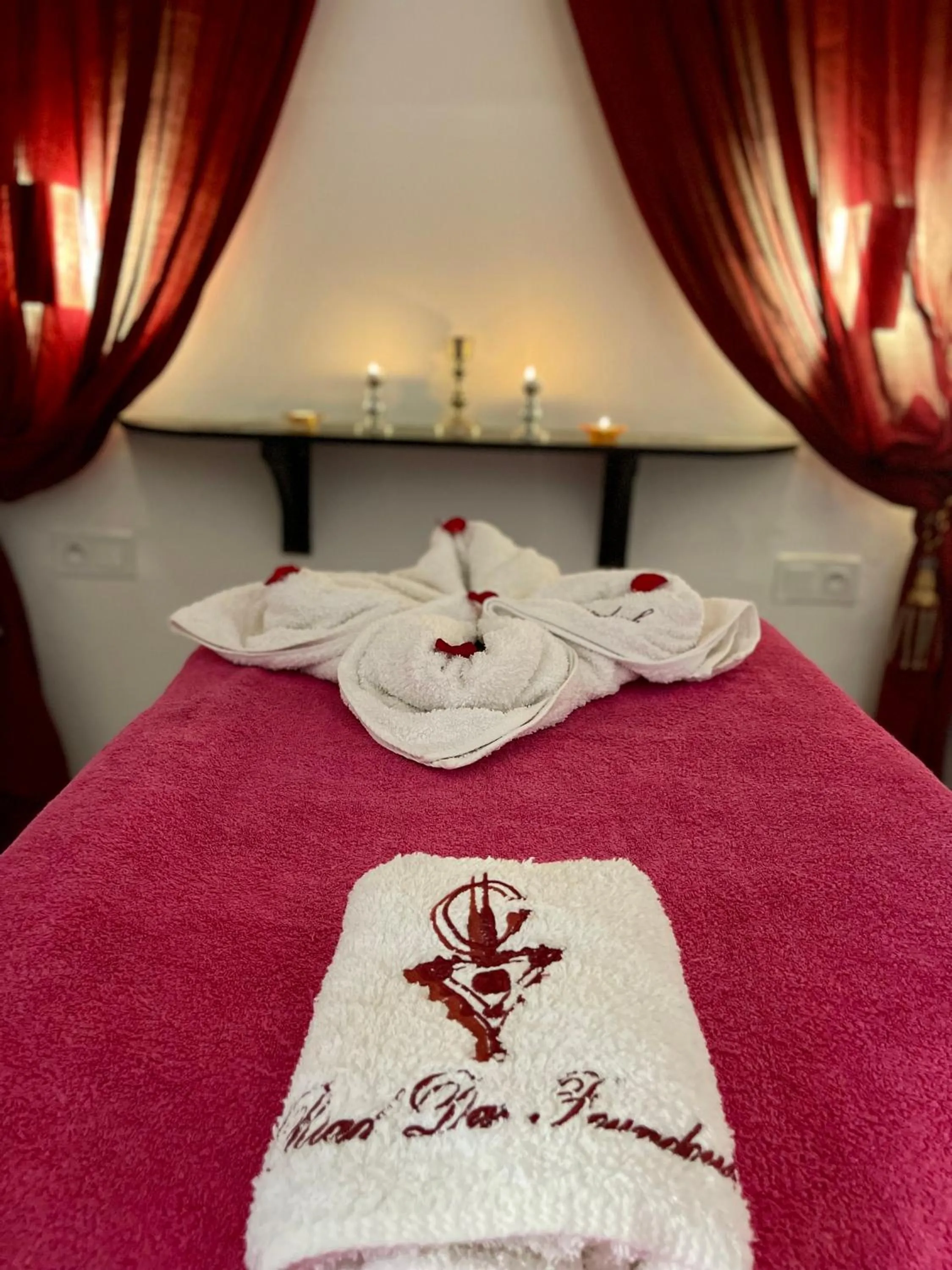 Massage in Riad Dar Foundouk and Spa