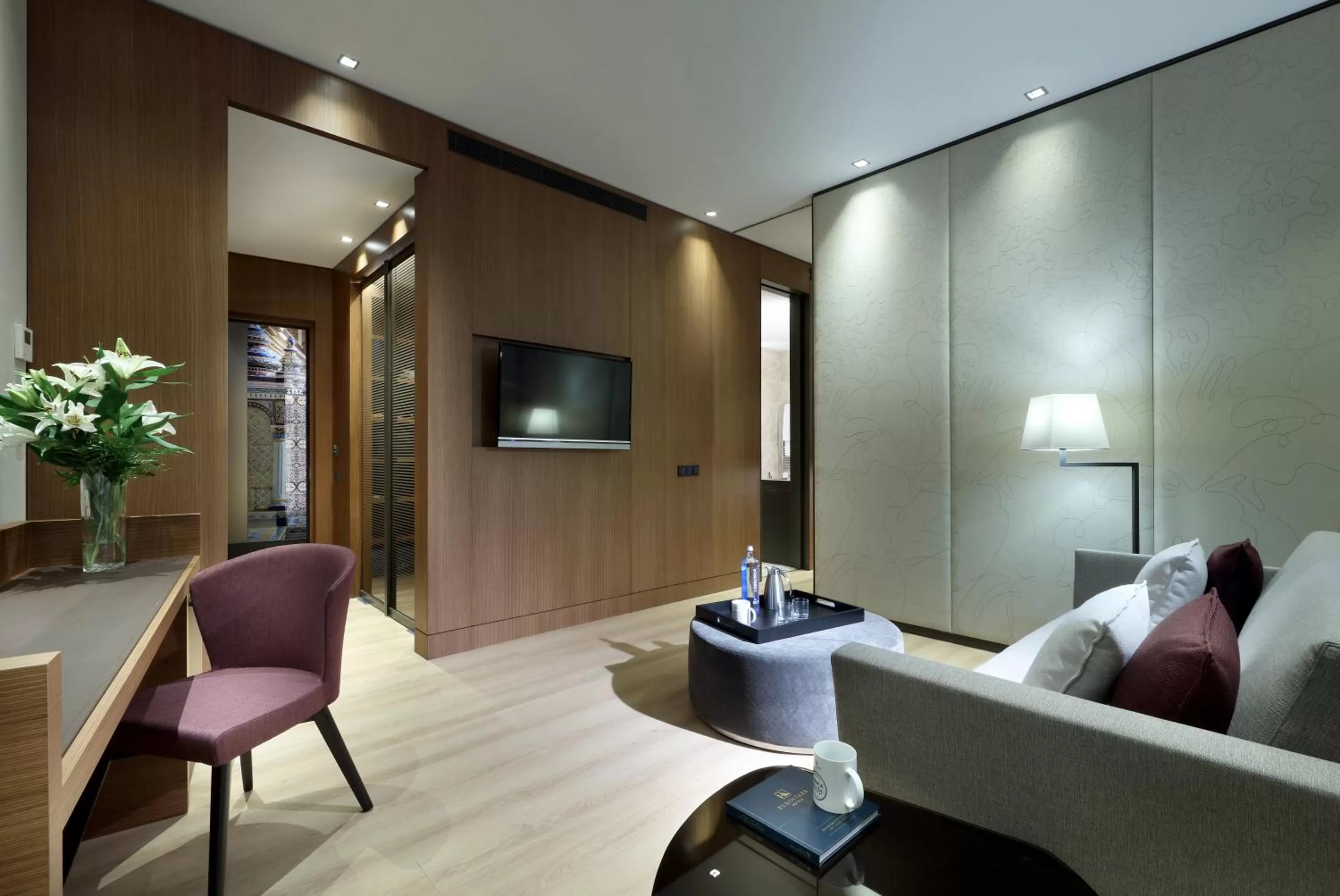 TV and multimedia in Eurostars Torre Sevilla