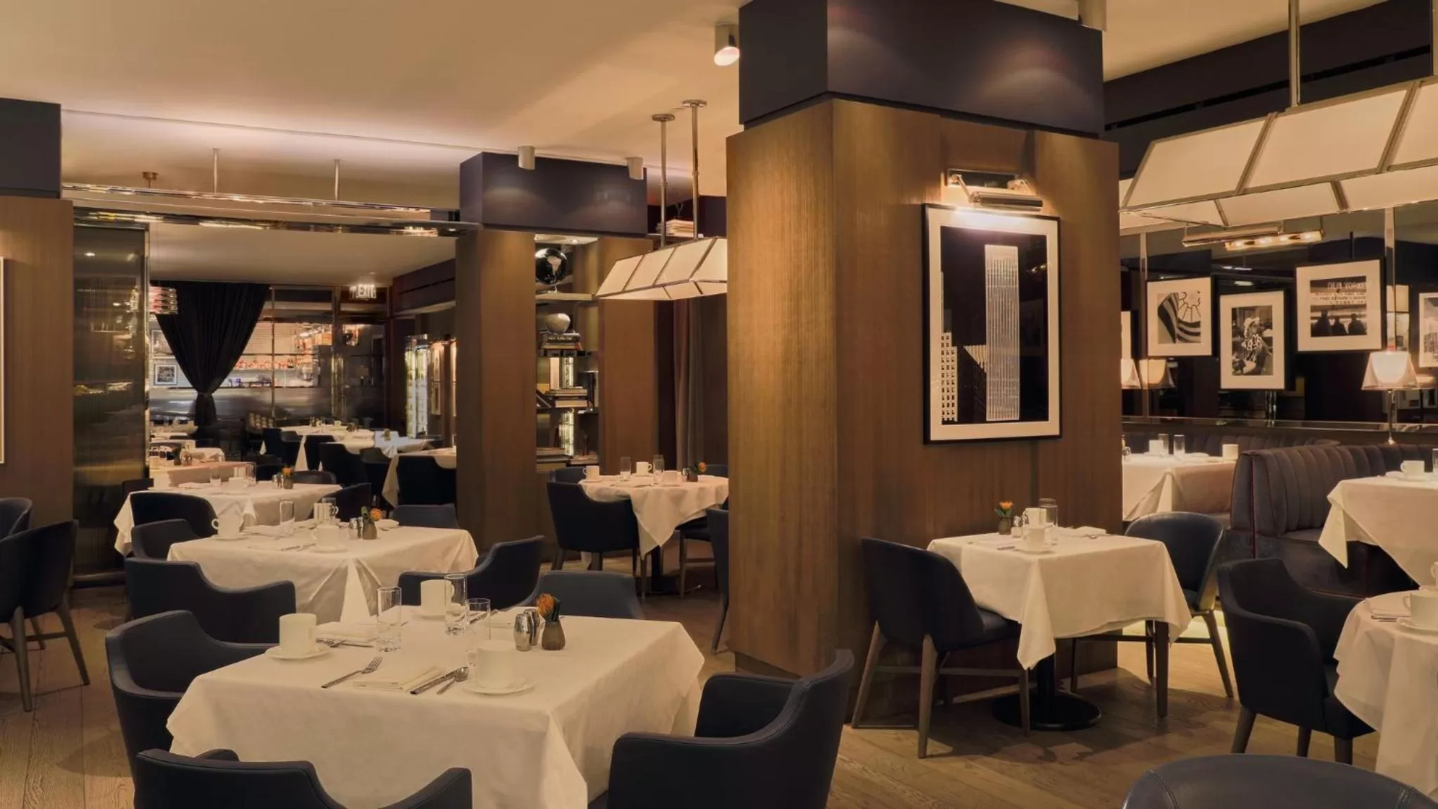 Restaurant/places to eat in Loews Regency New York Hotel