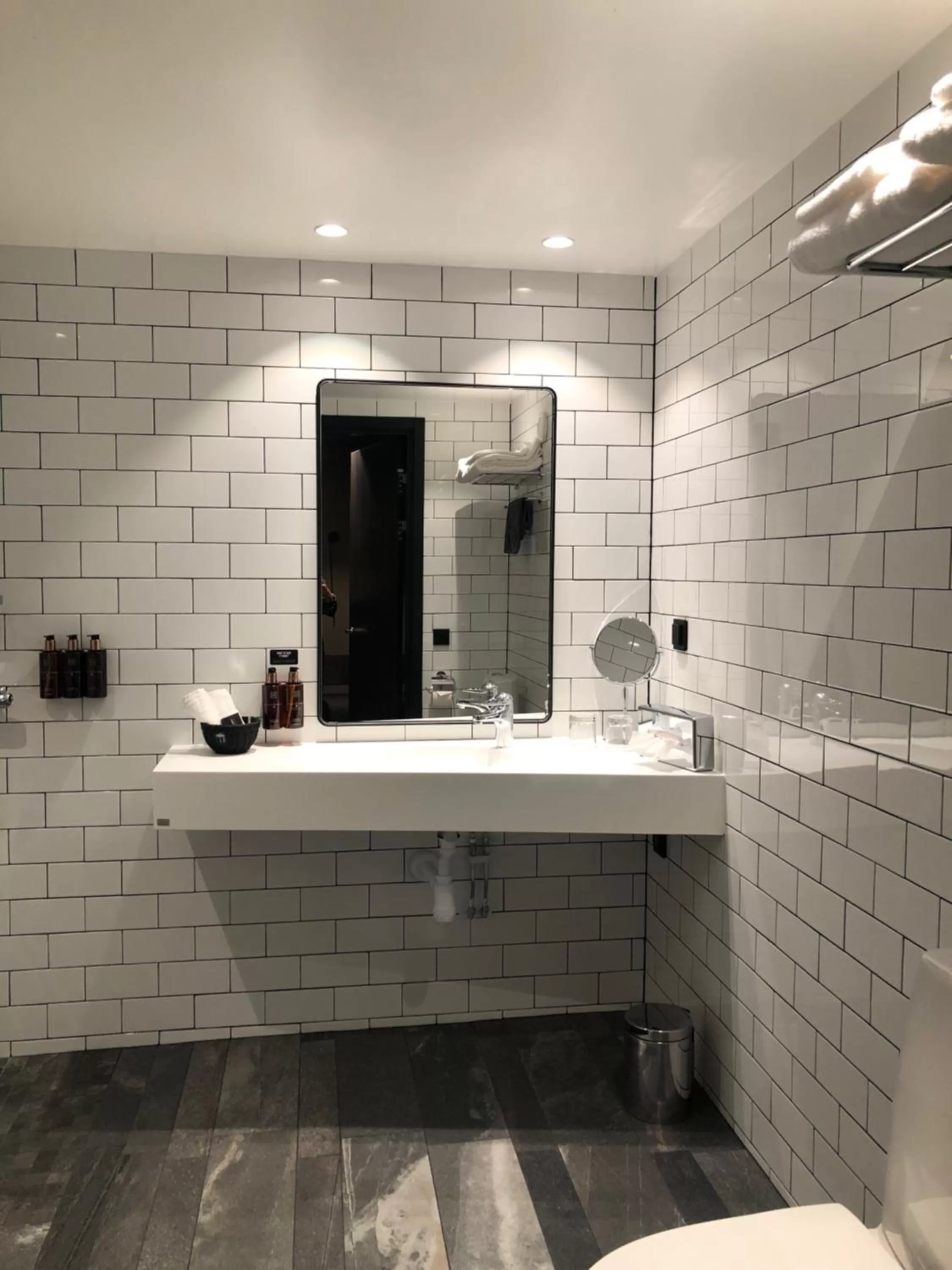 Shower in Clarion Hotel Winn