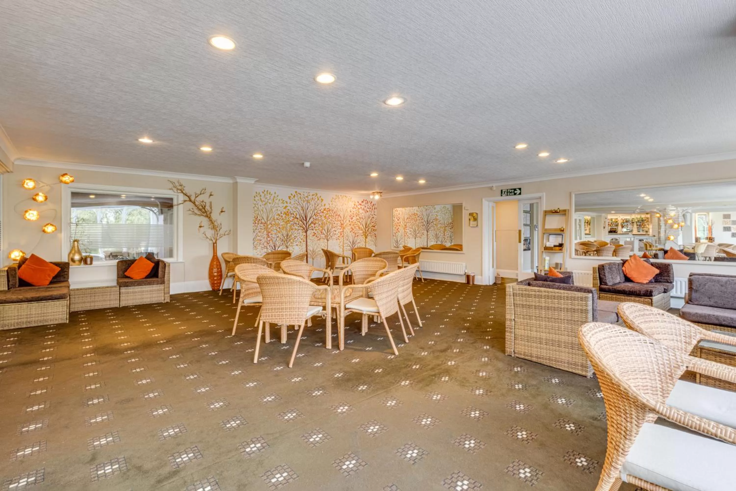 Lounge or bar in Park Manor Hotel