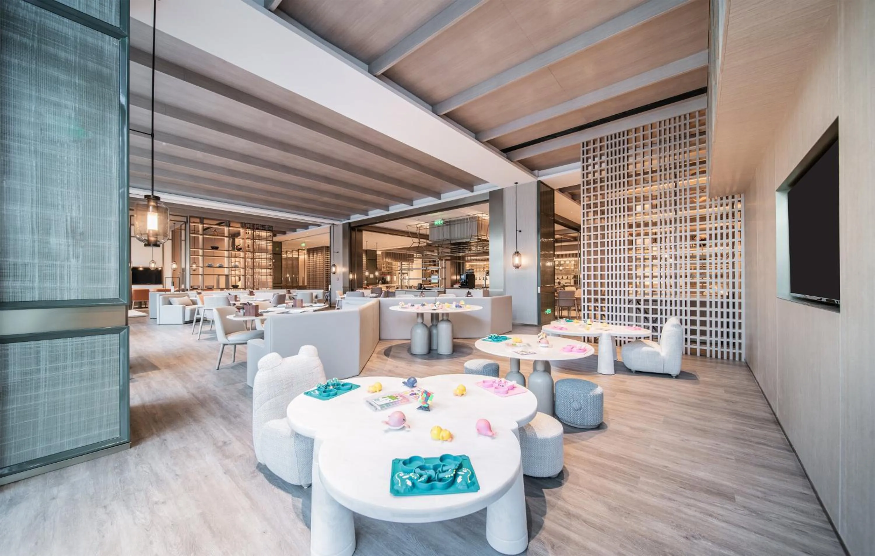 Restaurant/places to eat in HUALUXE Xi'an Chanba by IHG-西安浐灞华邑酒店-Near Xi'an International Convention Exhibition Center and Shopping mall and The Romantic show of Xi'an-Free Luggage Storage-English Service