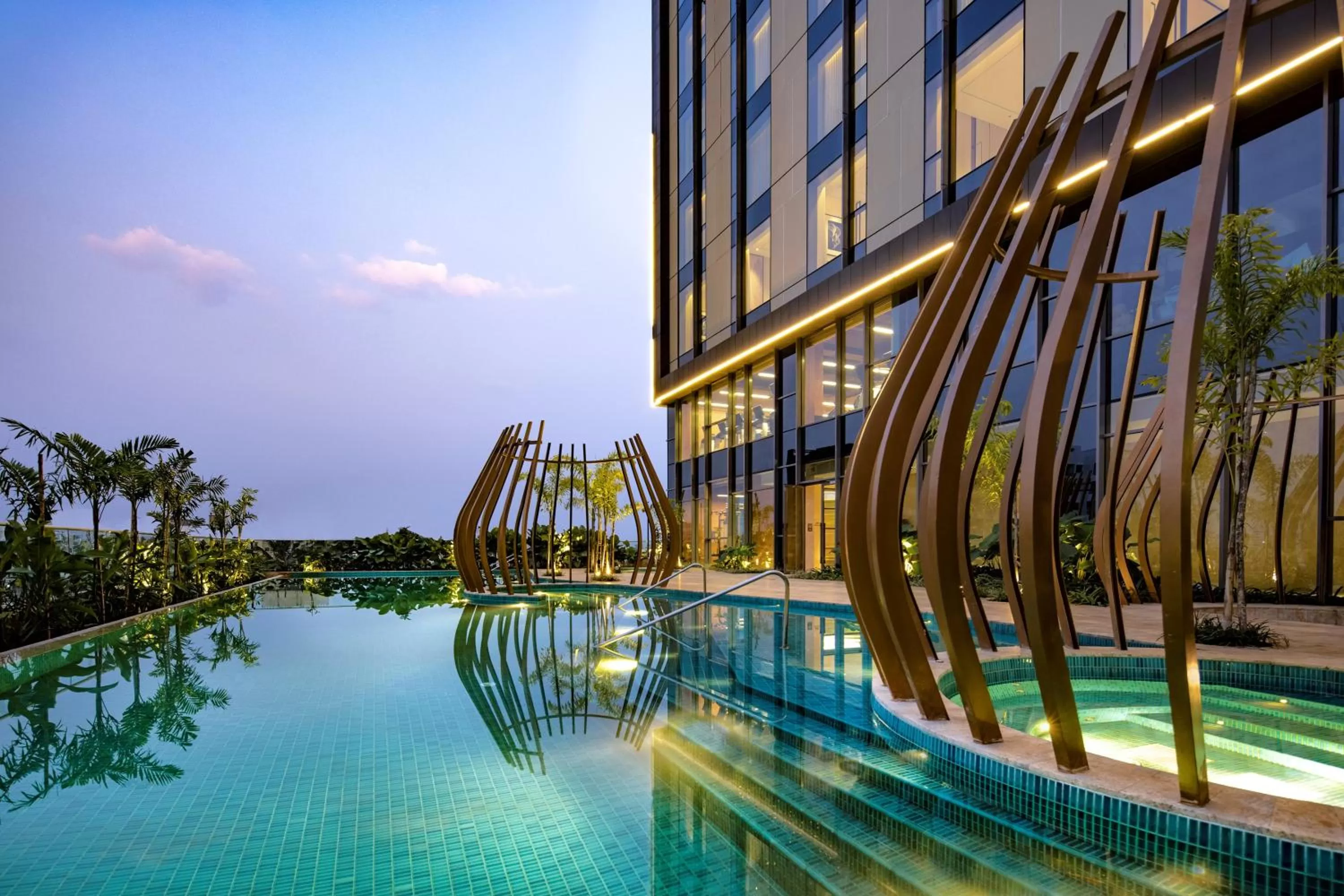 Swimming pool in Radisson Blu Hotel & Spa, Nashik
