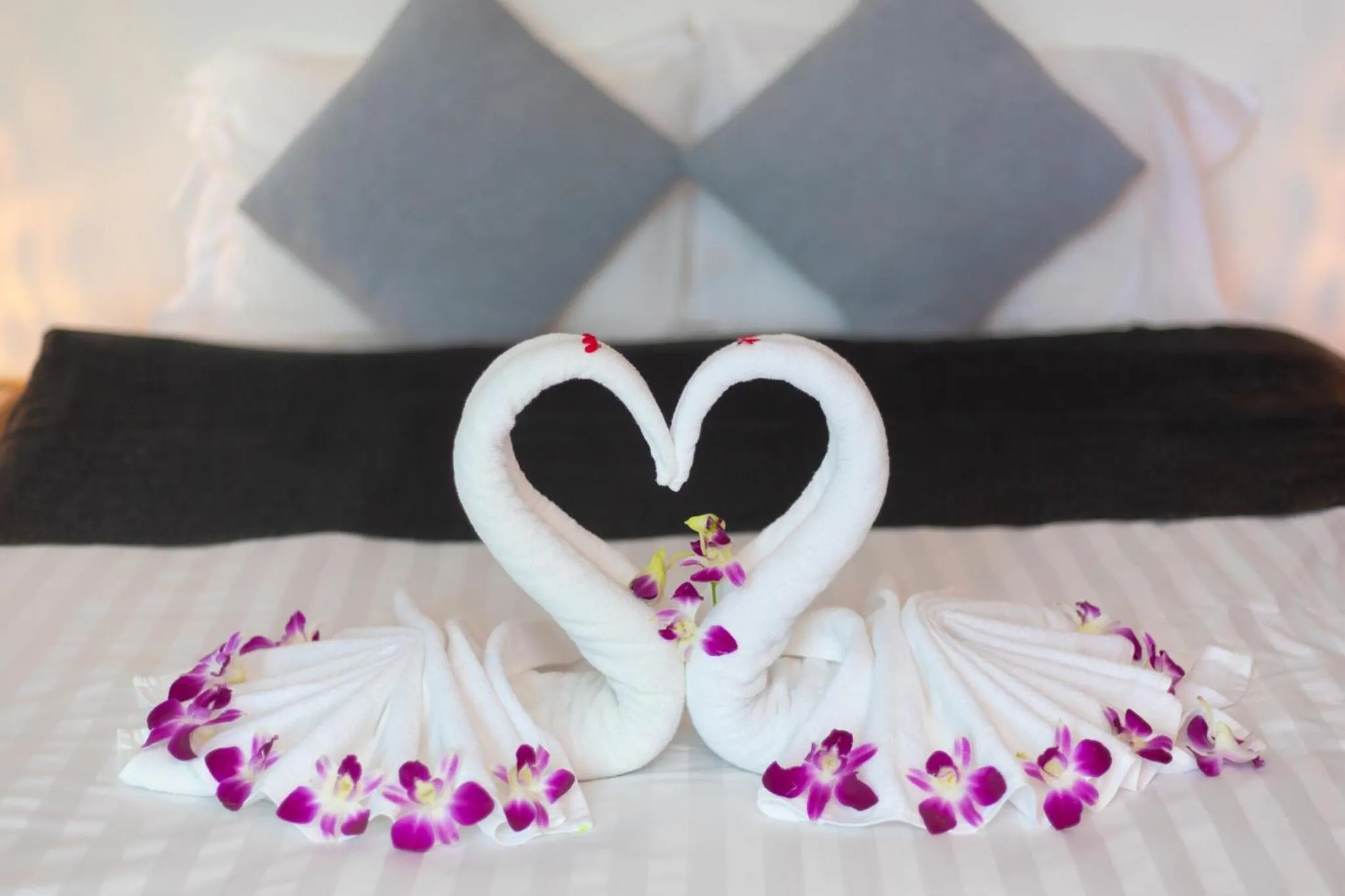 Bedroom, Bed in Baan Saint-Tropez Seaview Villas Kata Beach