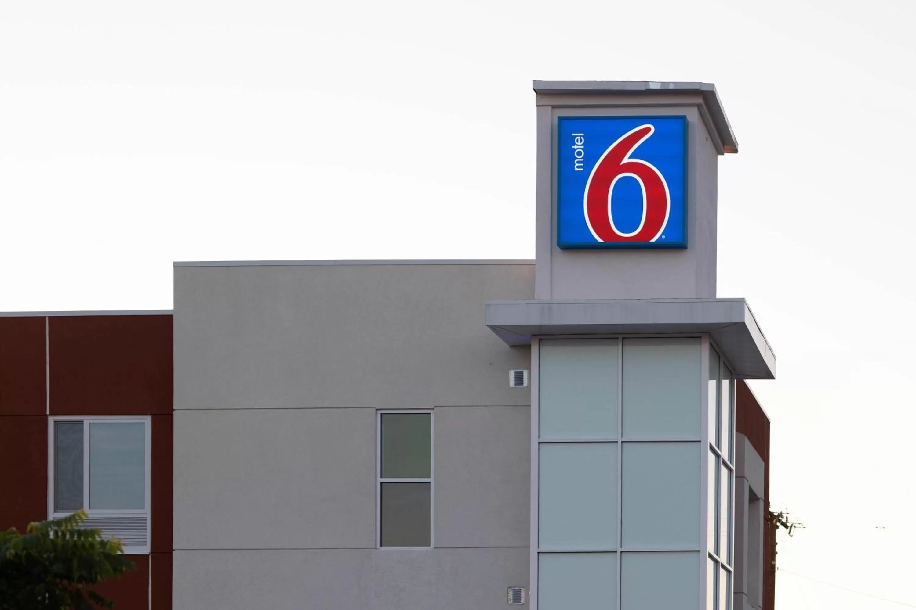 Property building in Motel 6 Highland CA San Bernardino East
