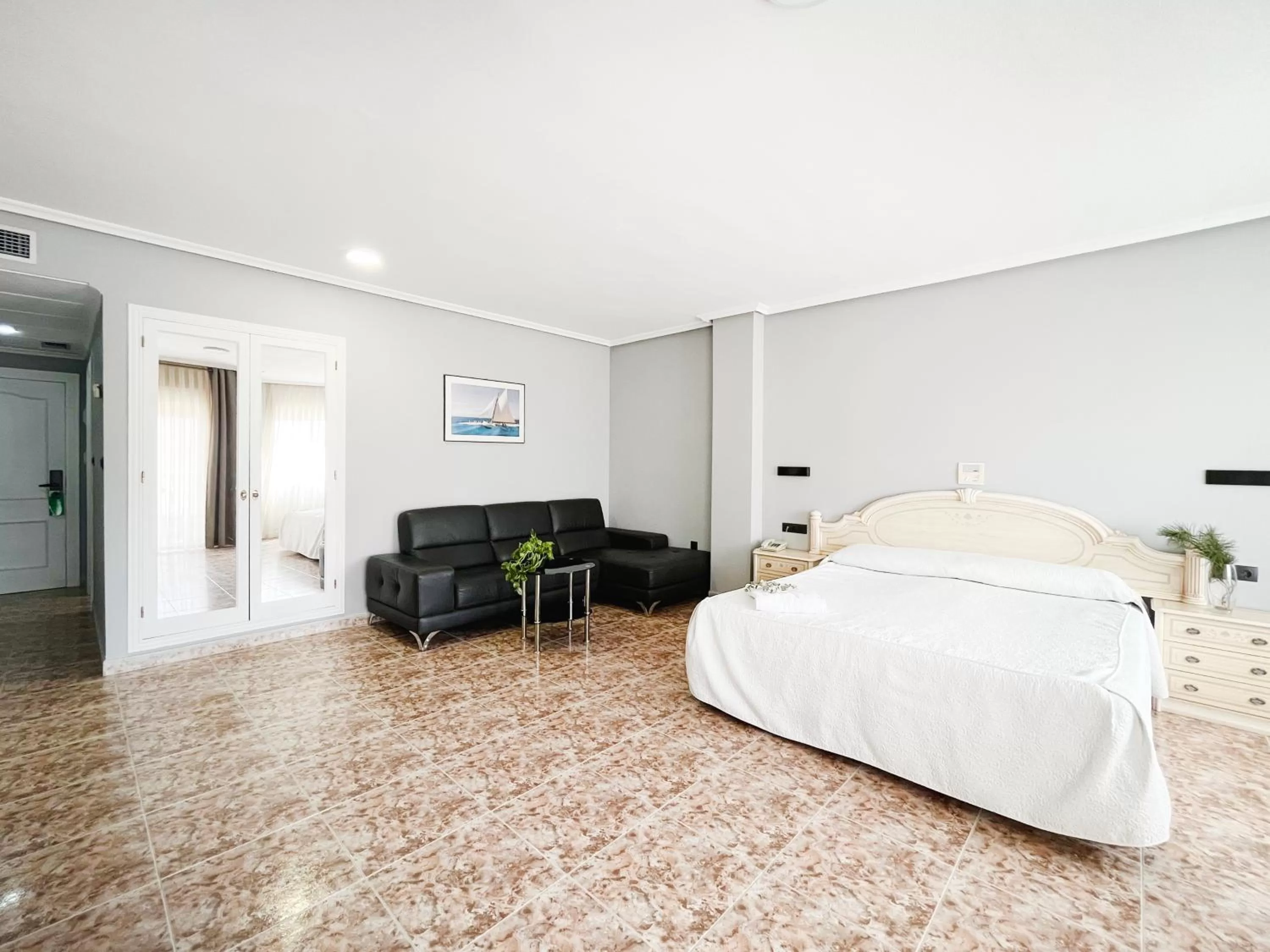 Bedroom in Hotel ParqueMar