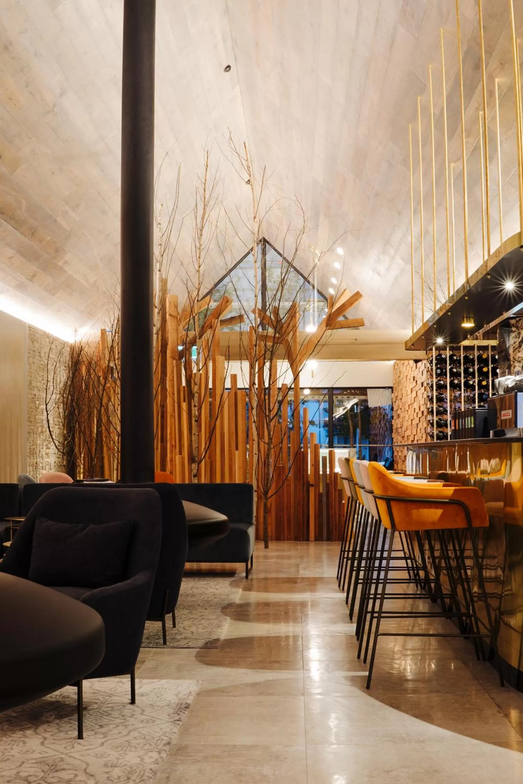 Restaurant/places to eat in Kamana Lakehouse