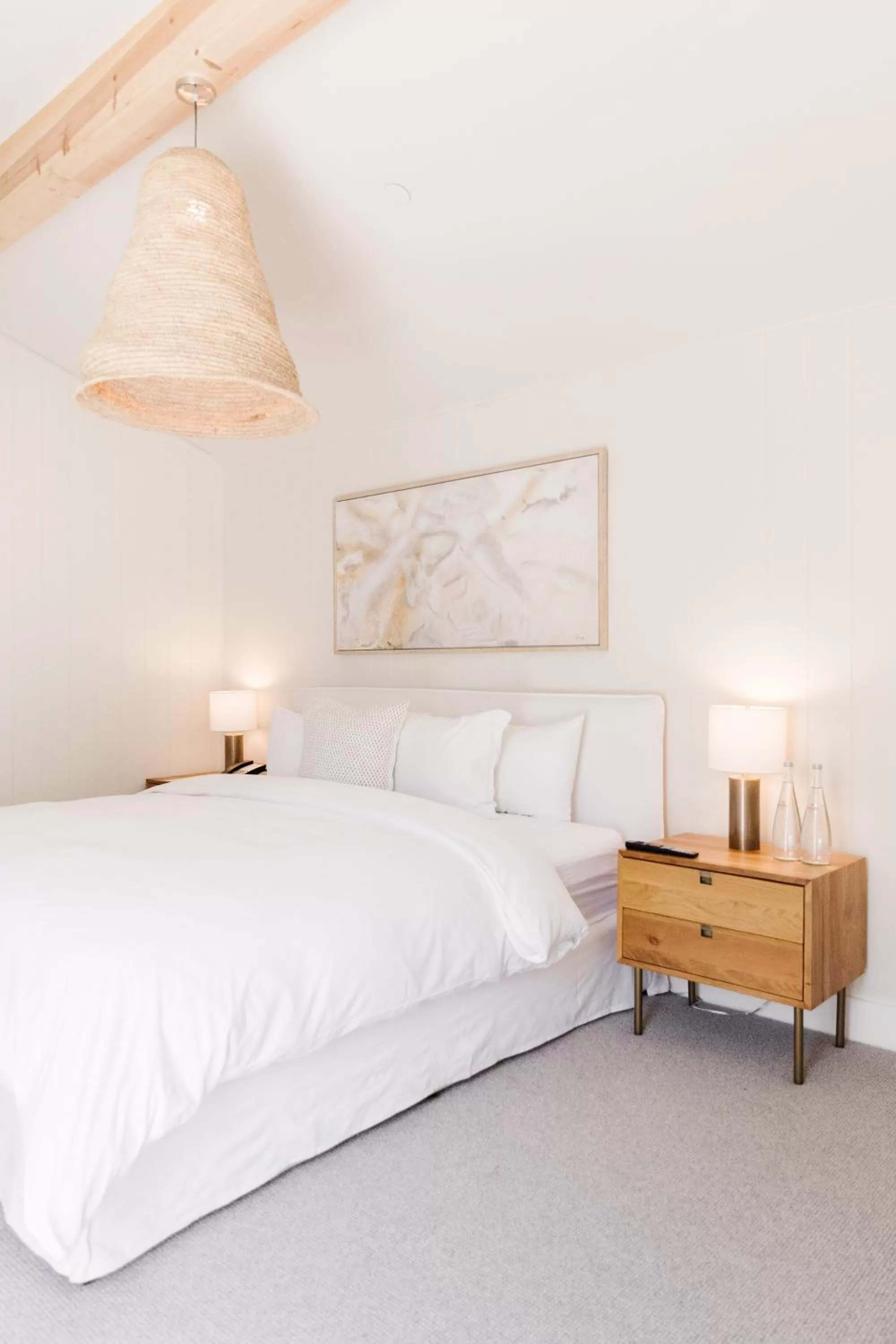 Bed in Calamigos Guest Ranch and Beach Club