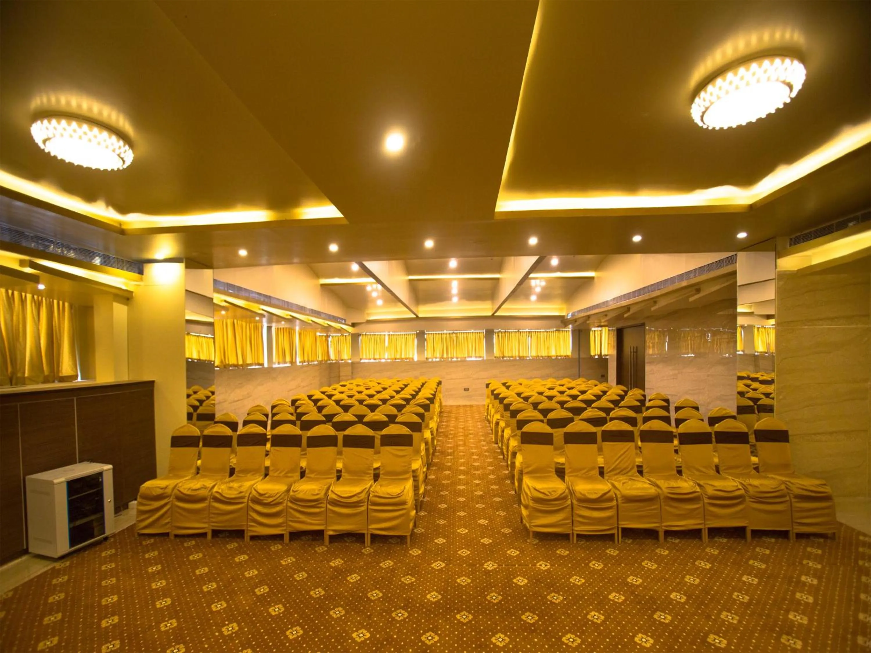Banquet/Function facilities in ST Parklane Airport Hotel Chennai