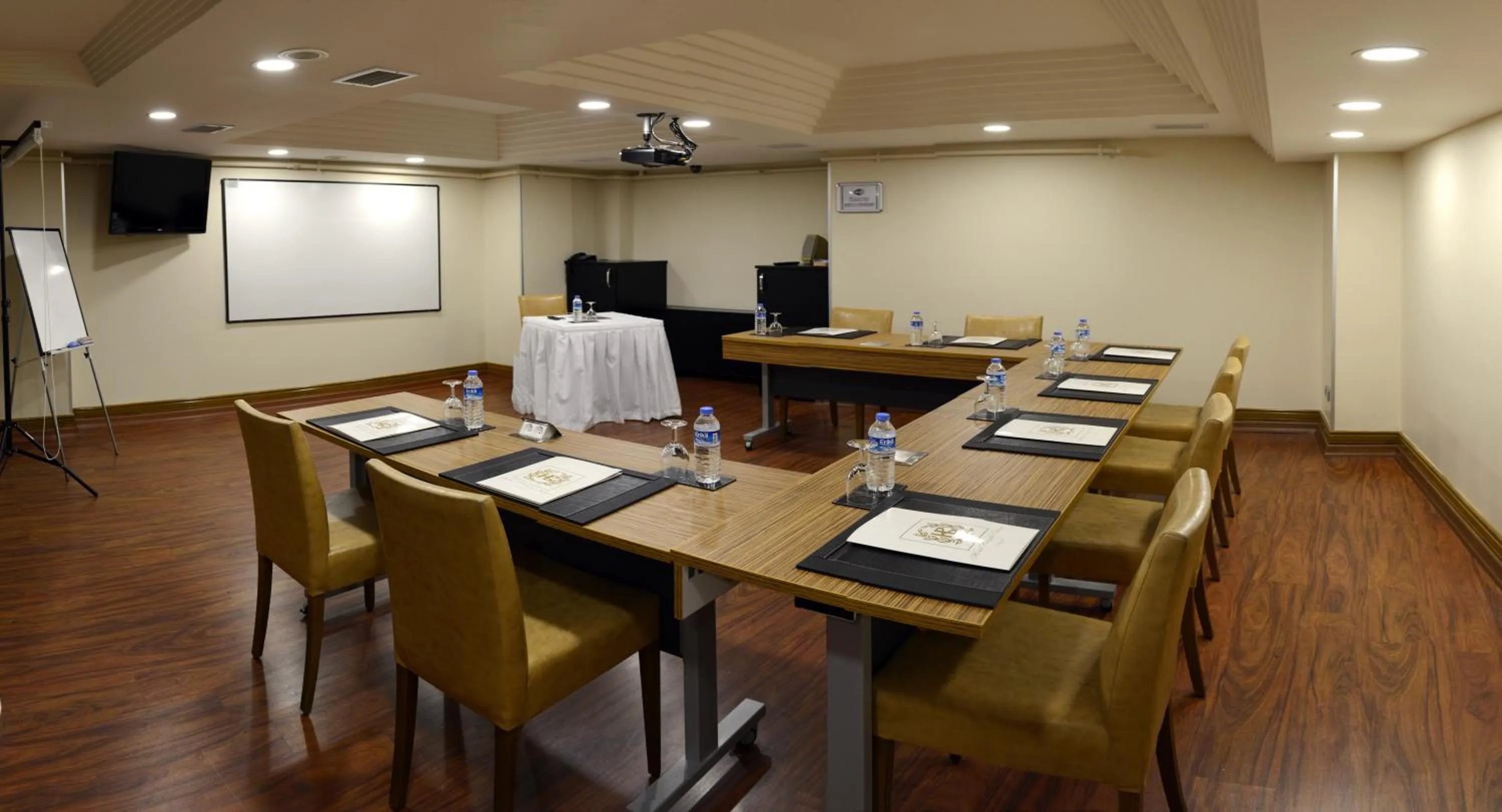 Business facilities in Hotel Buyuk Keban