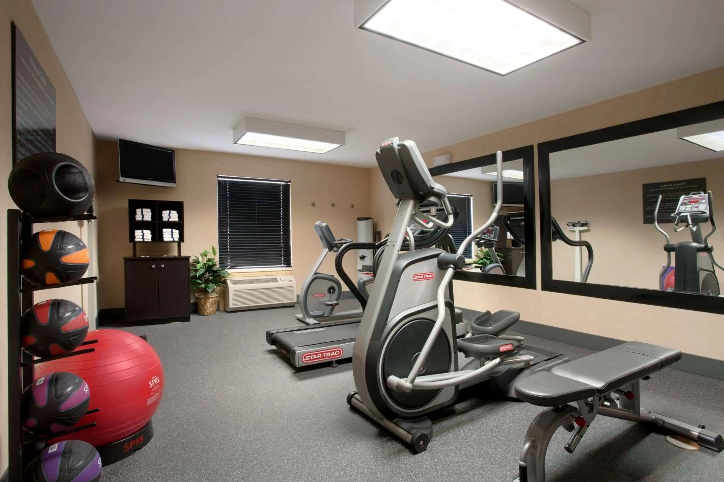 Fitness centre/facilities in Hampton Inn Canon City