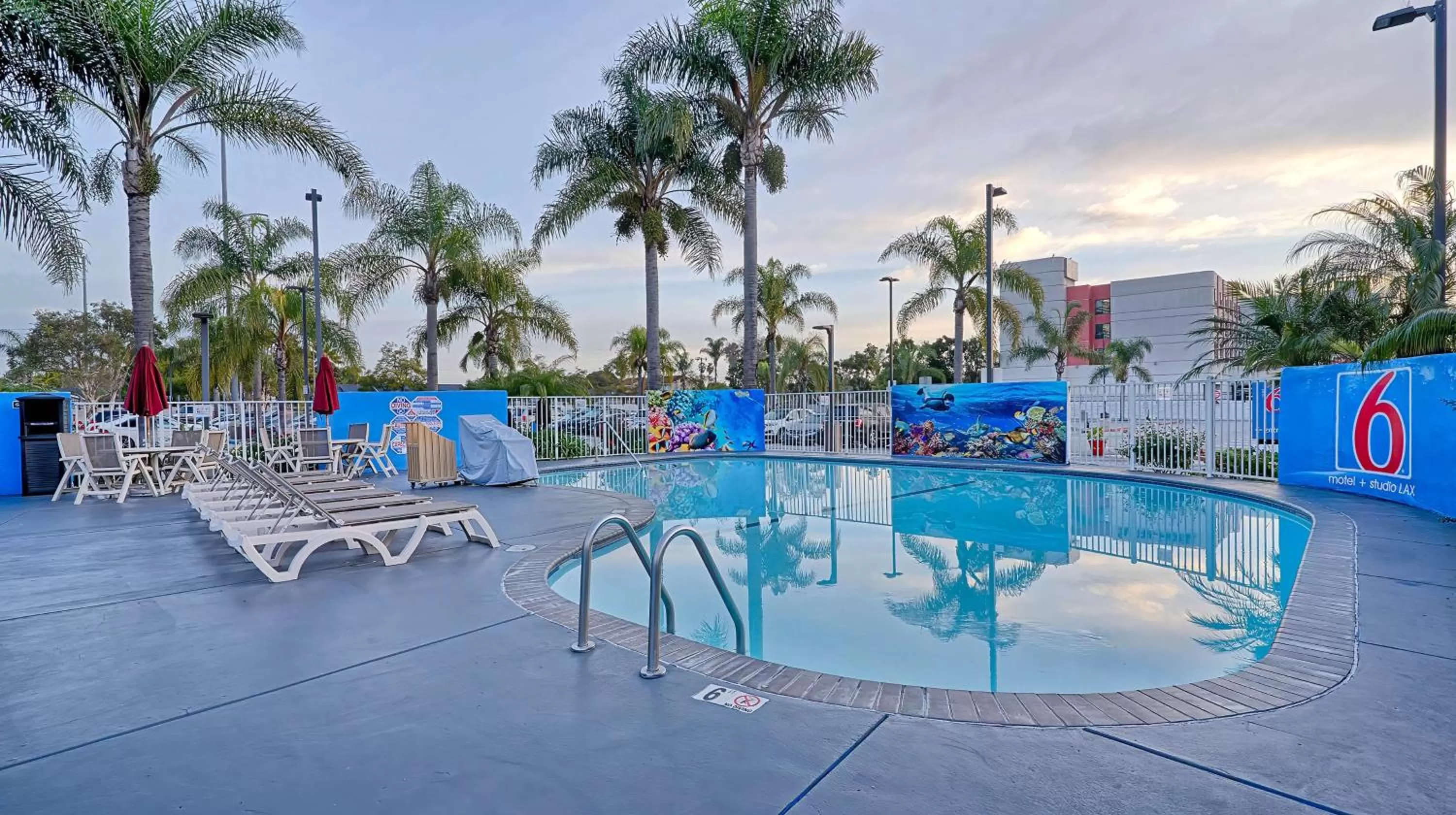 Pool view in Motel 6-Los Angeles, CA - Los Angeles - LAX