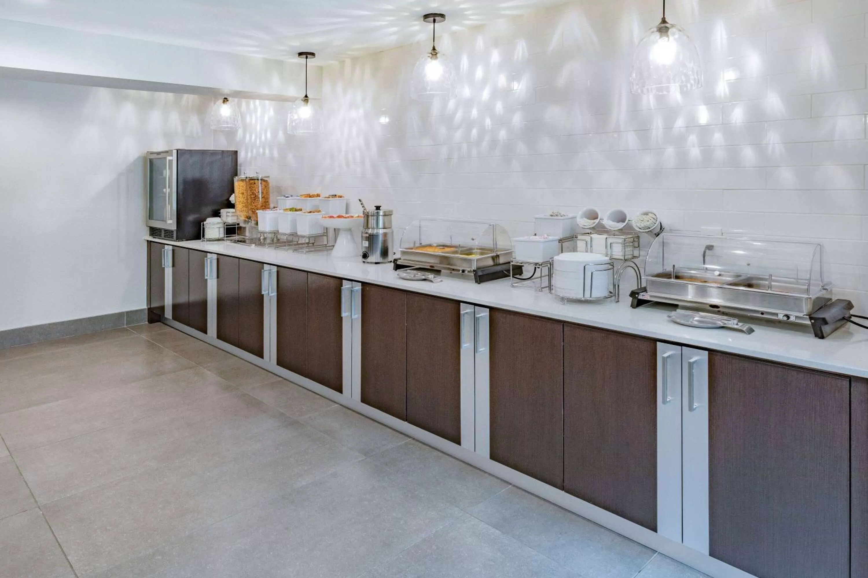 Property building in La Quinta by Wyndham Houston Southwest