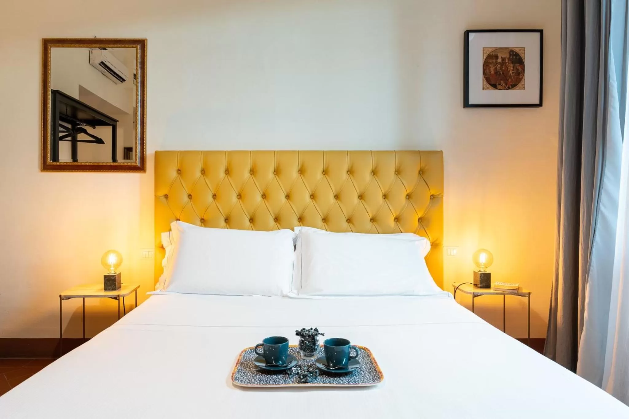 Bed in SPIRIT OF FLORENCE Boutique Rooms