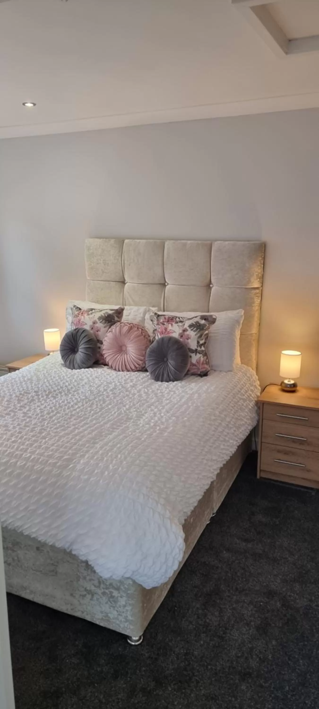 Bed in Glenfern Guest House and a separate Cottage with its own private hot tub