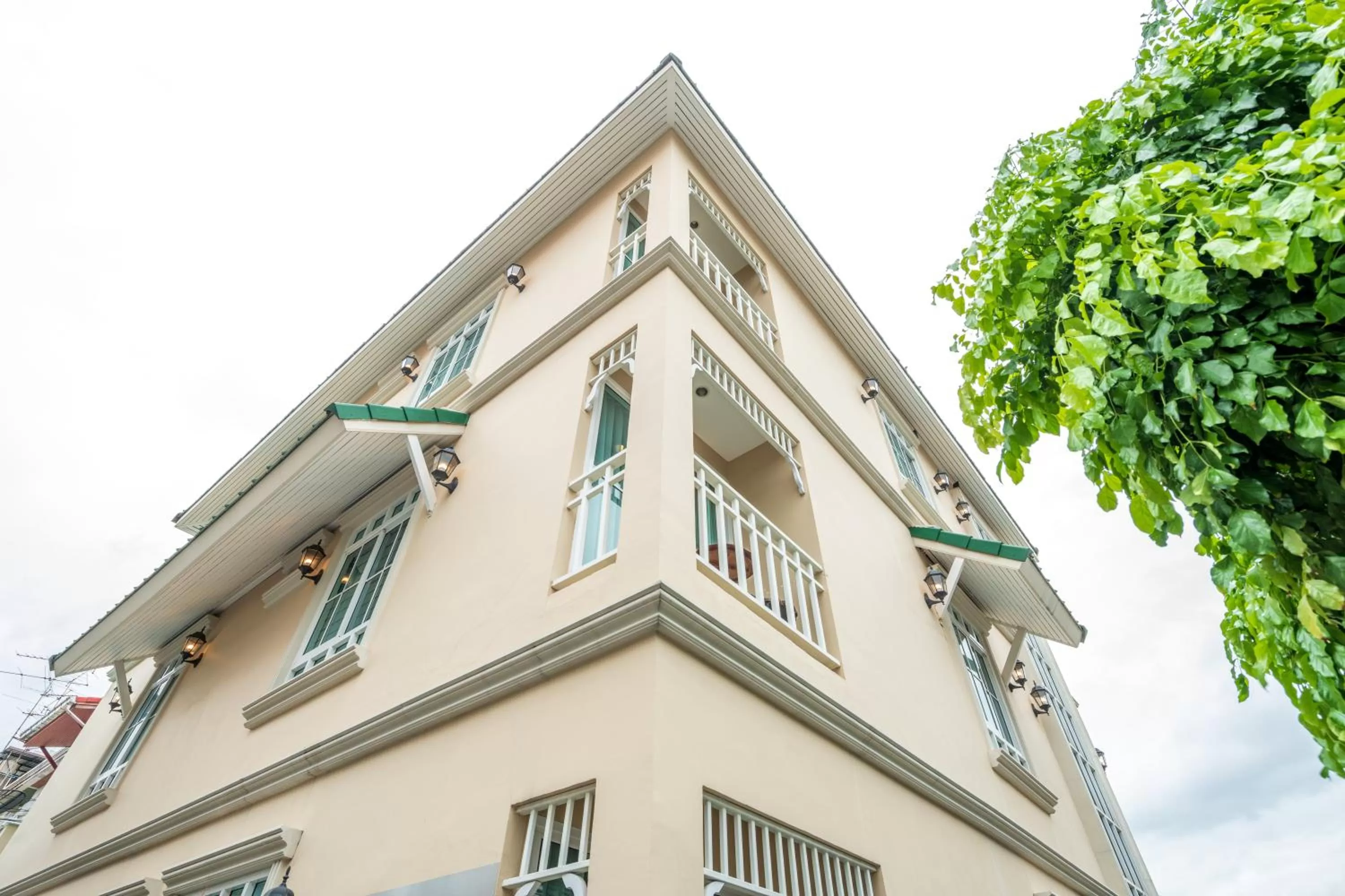 Property building in The Orchid House 153