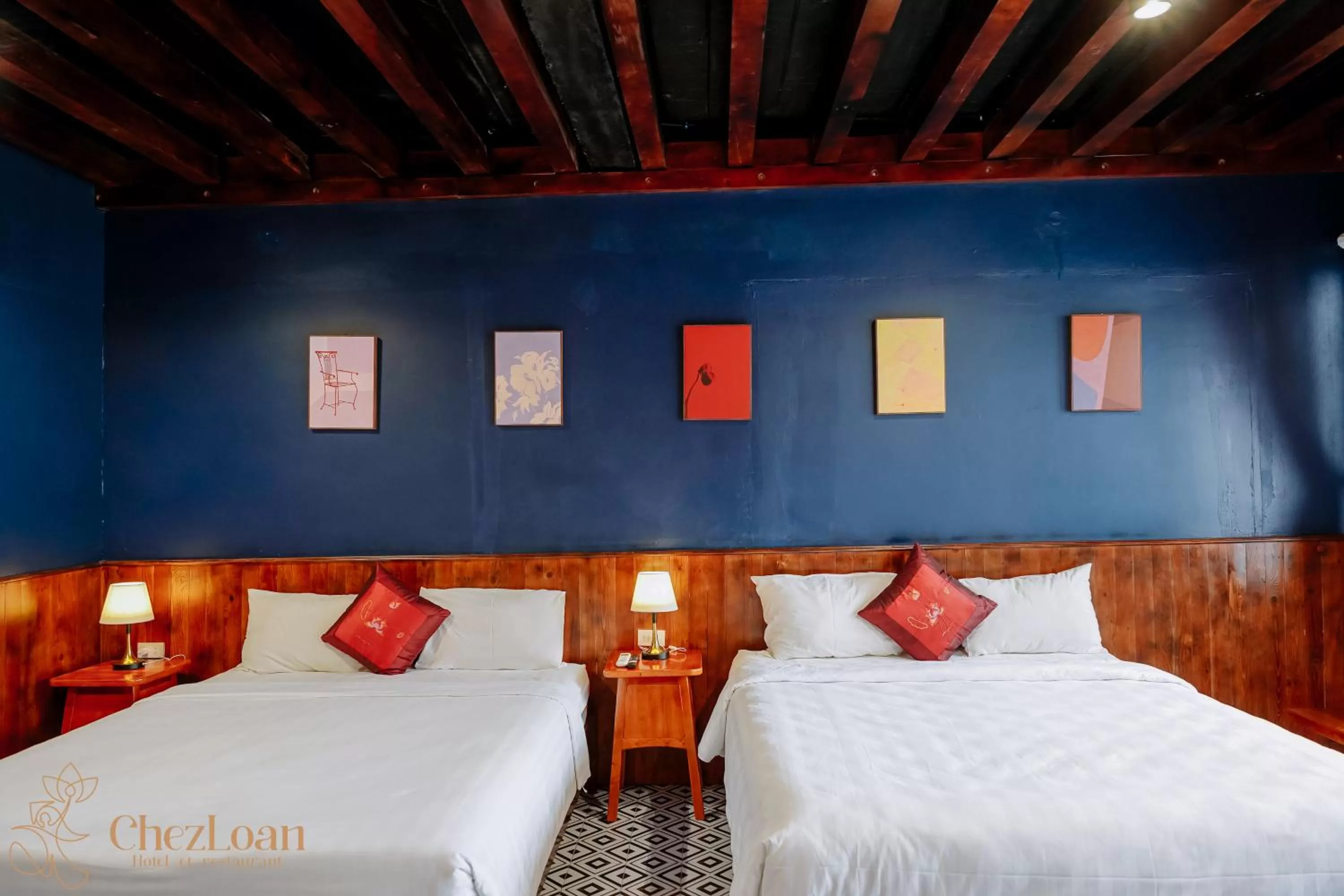 Bed in Chez Loan Hotel