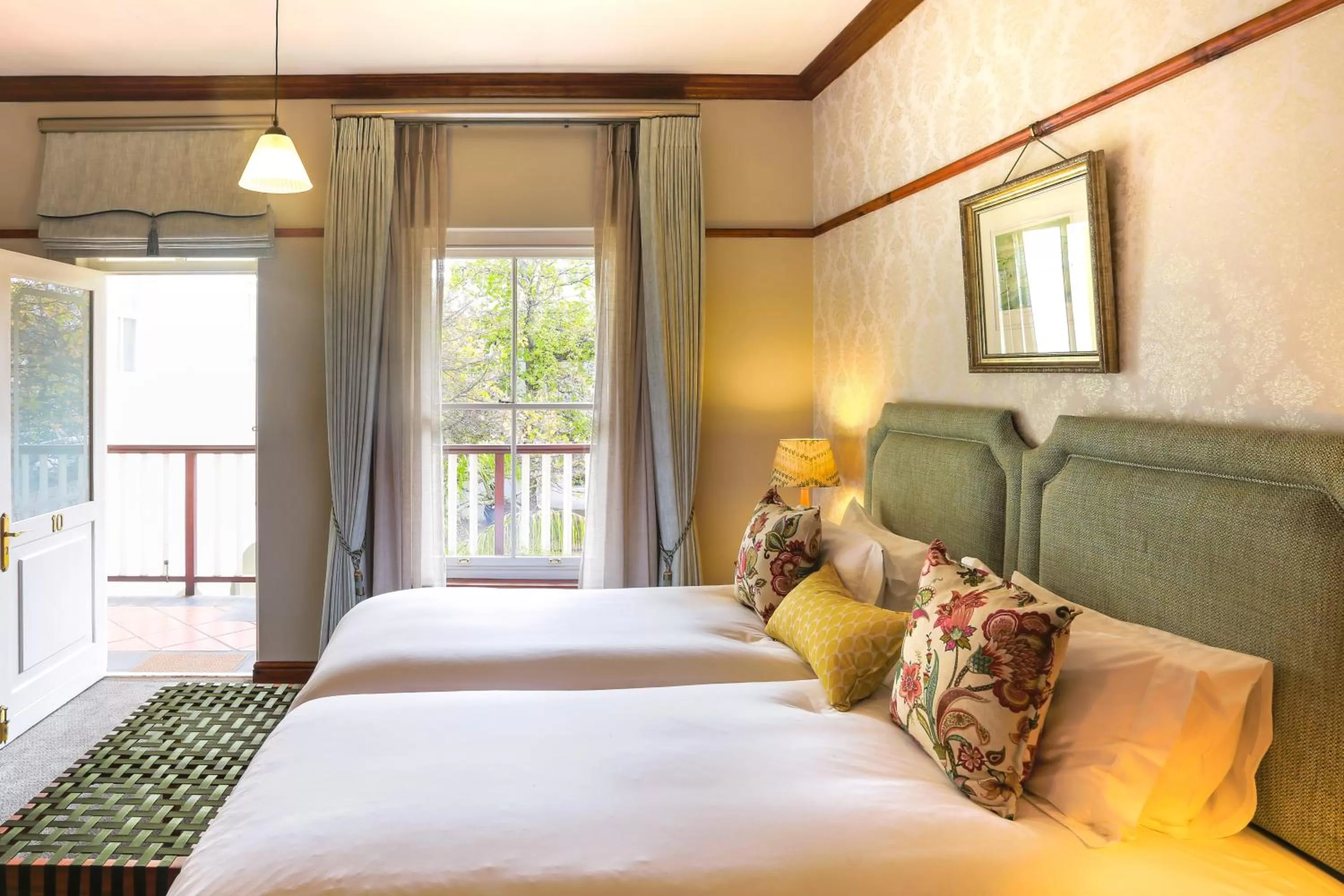 Bed in Eendracht Hotel