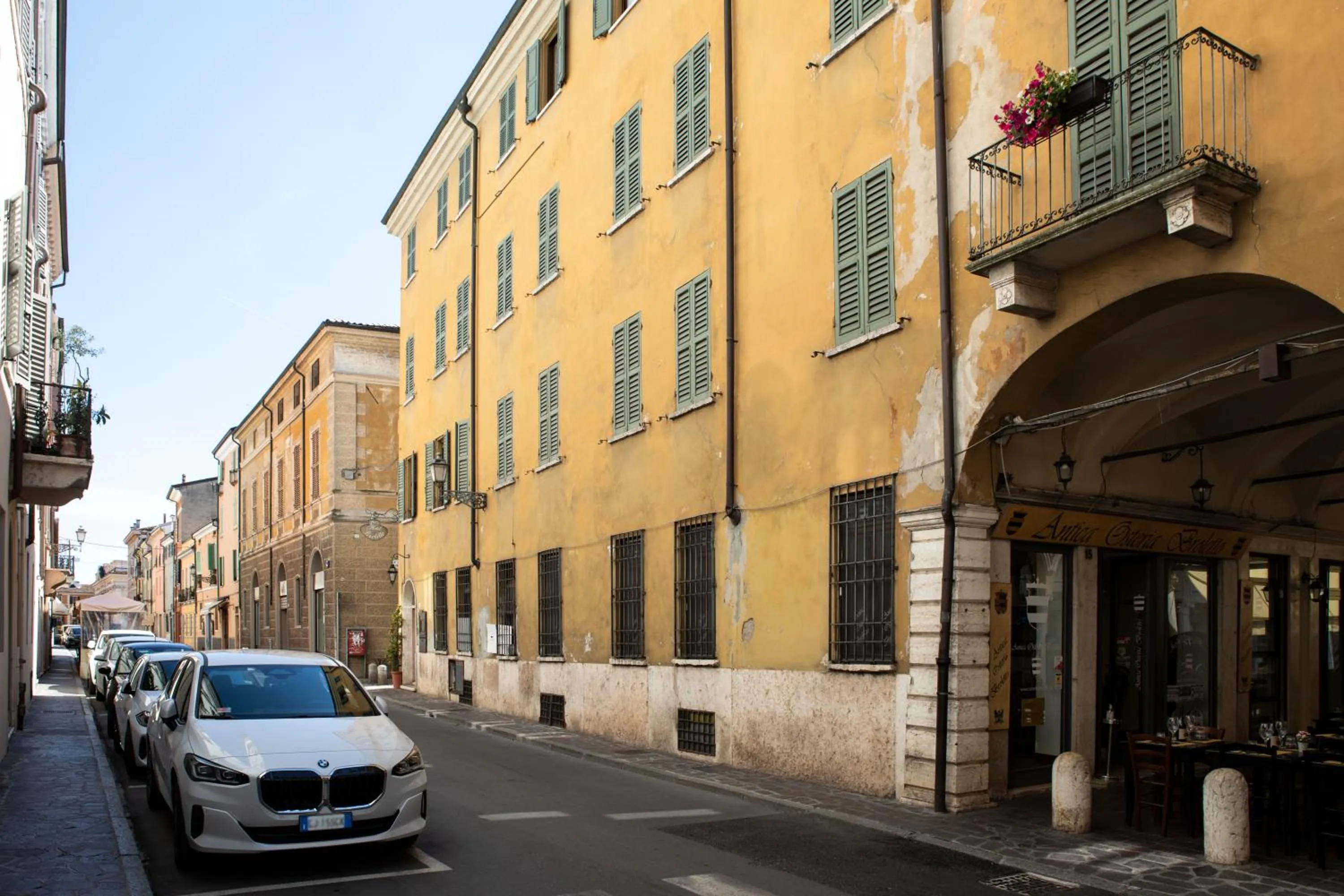 Property building in Hotel Broletto - Centro Storico