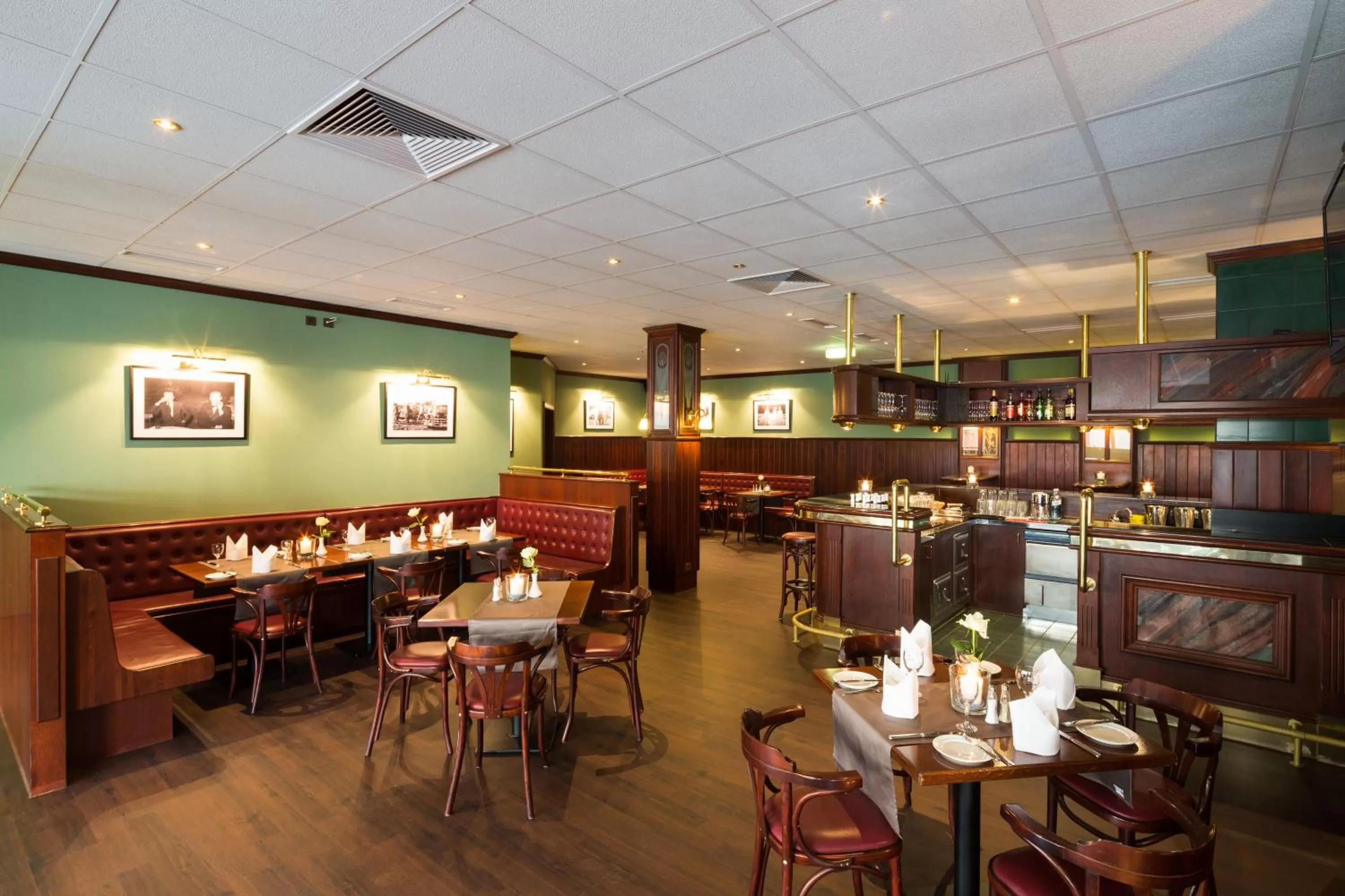 Restaurant/places to eat in Hotel Rheingold