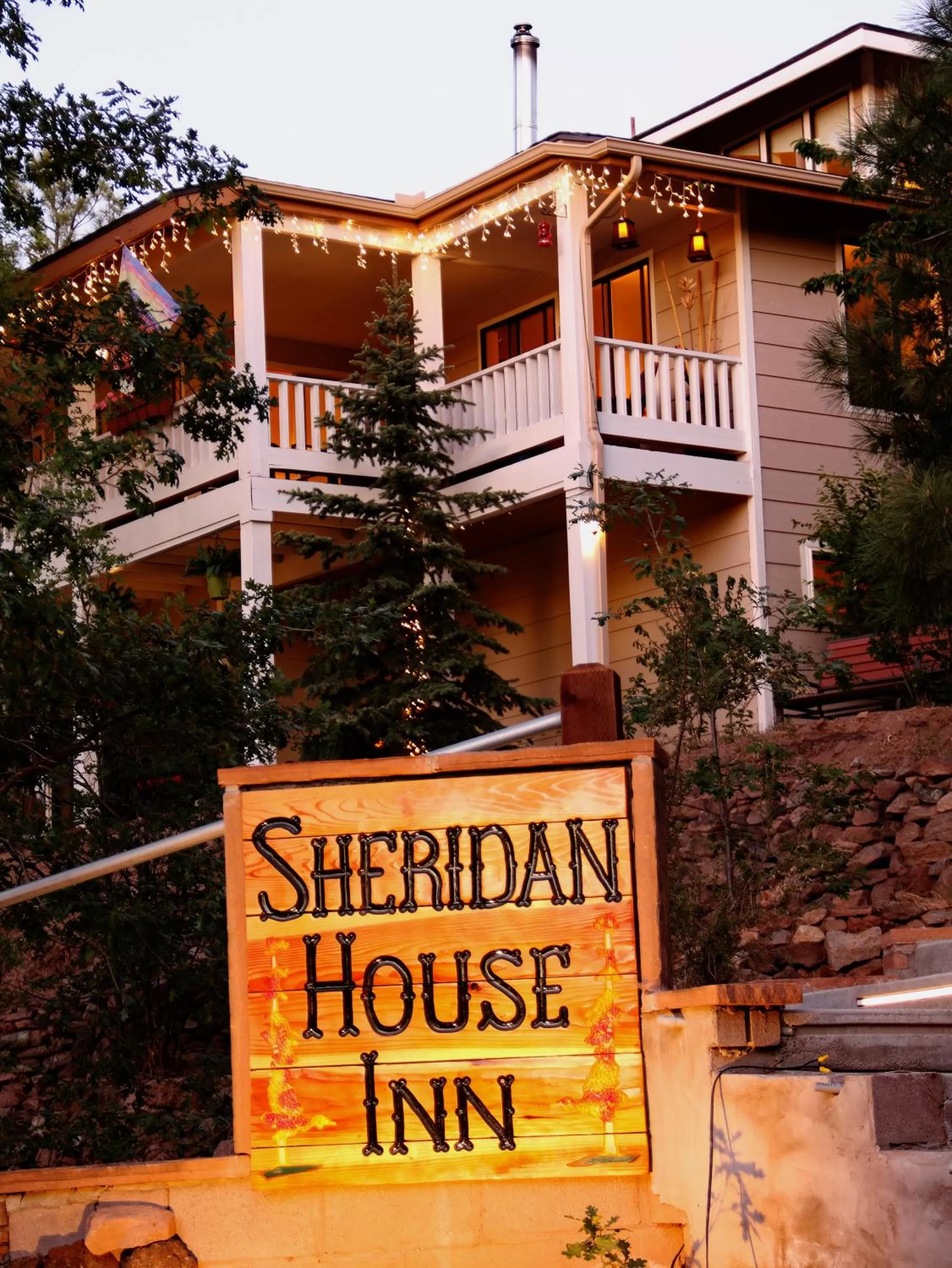 Property logo or sign, Property Building in Sheridan House Inn- Adult Only Accommodation