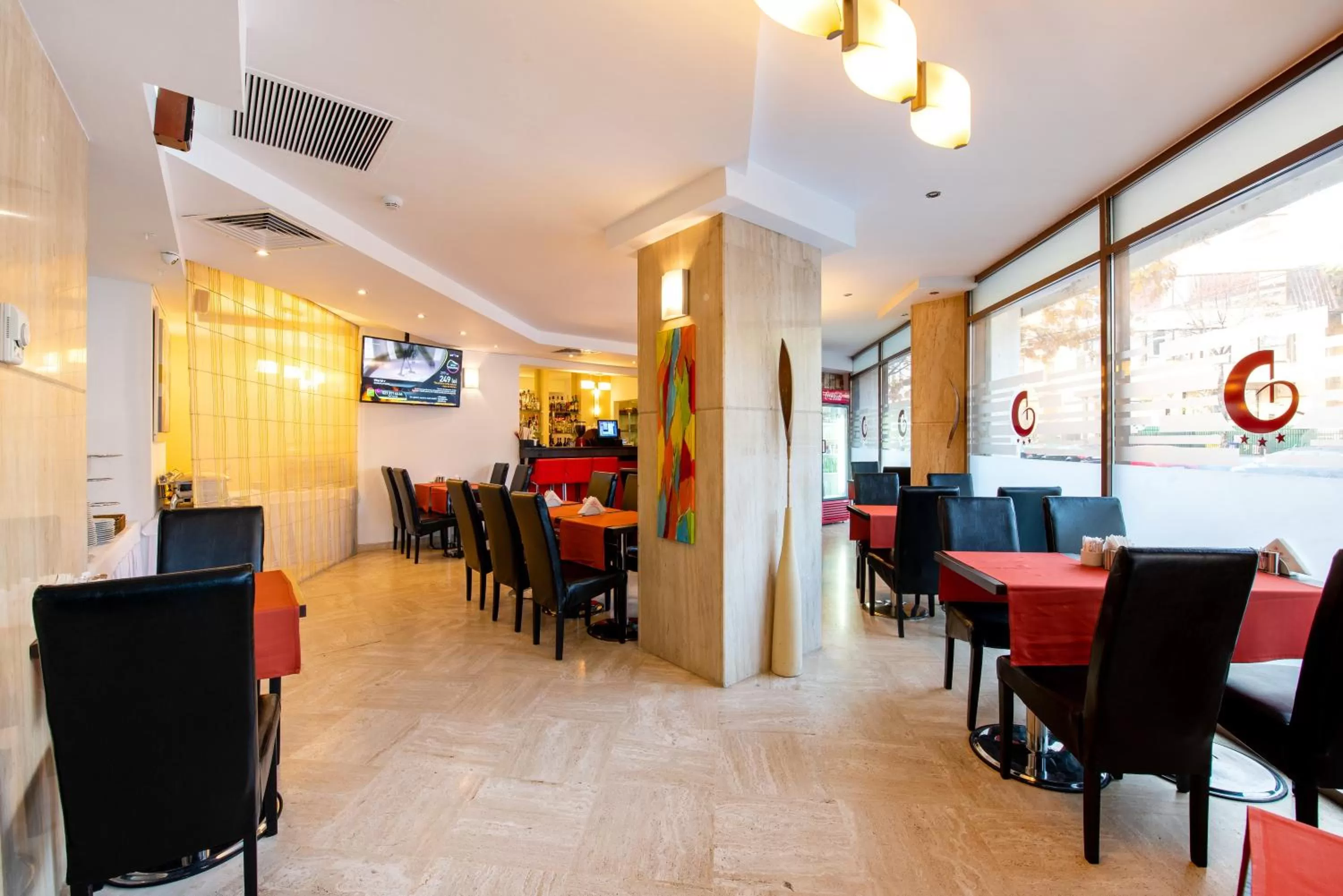 Buffet breakfast in Hotel Duke Armeneasca City Center