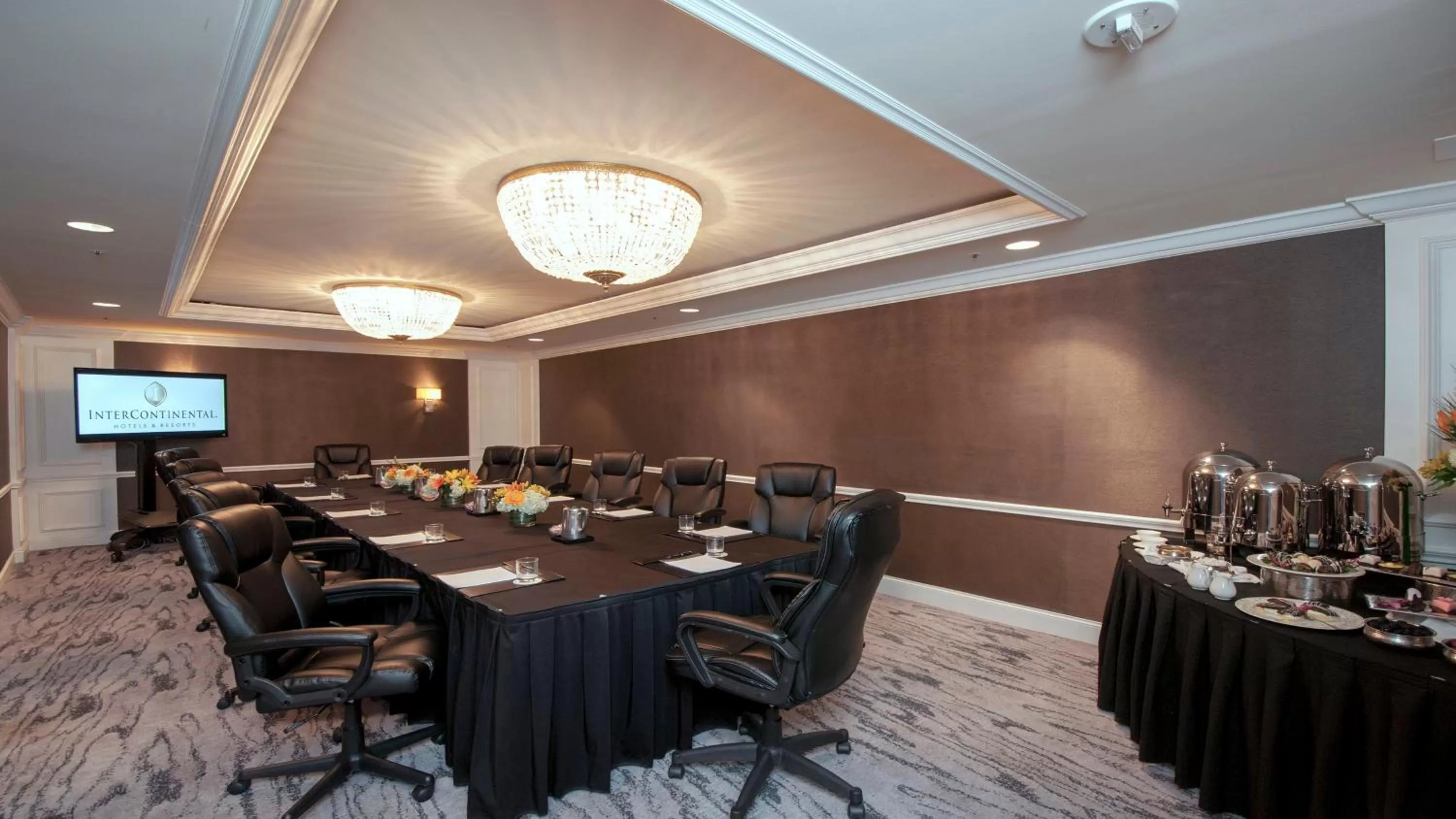 Meeting/conference room in InterContinental Kansas City at the Plaza by IHG