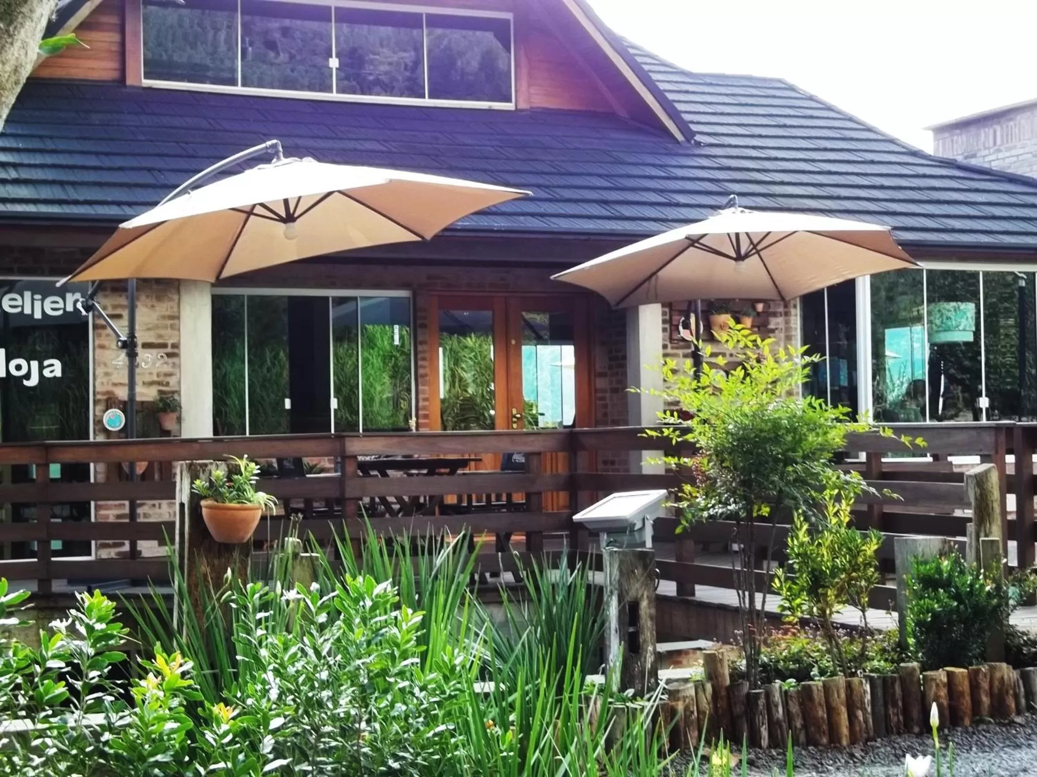 Facade/entrance in Bina's Haus Pousada, Cafeteria e Atelier