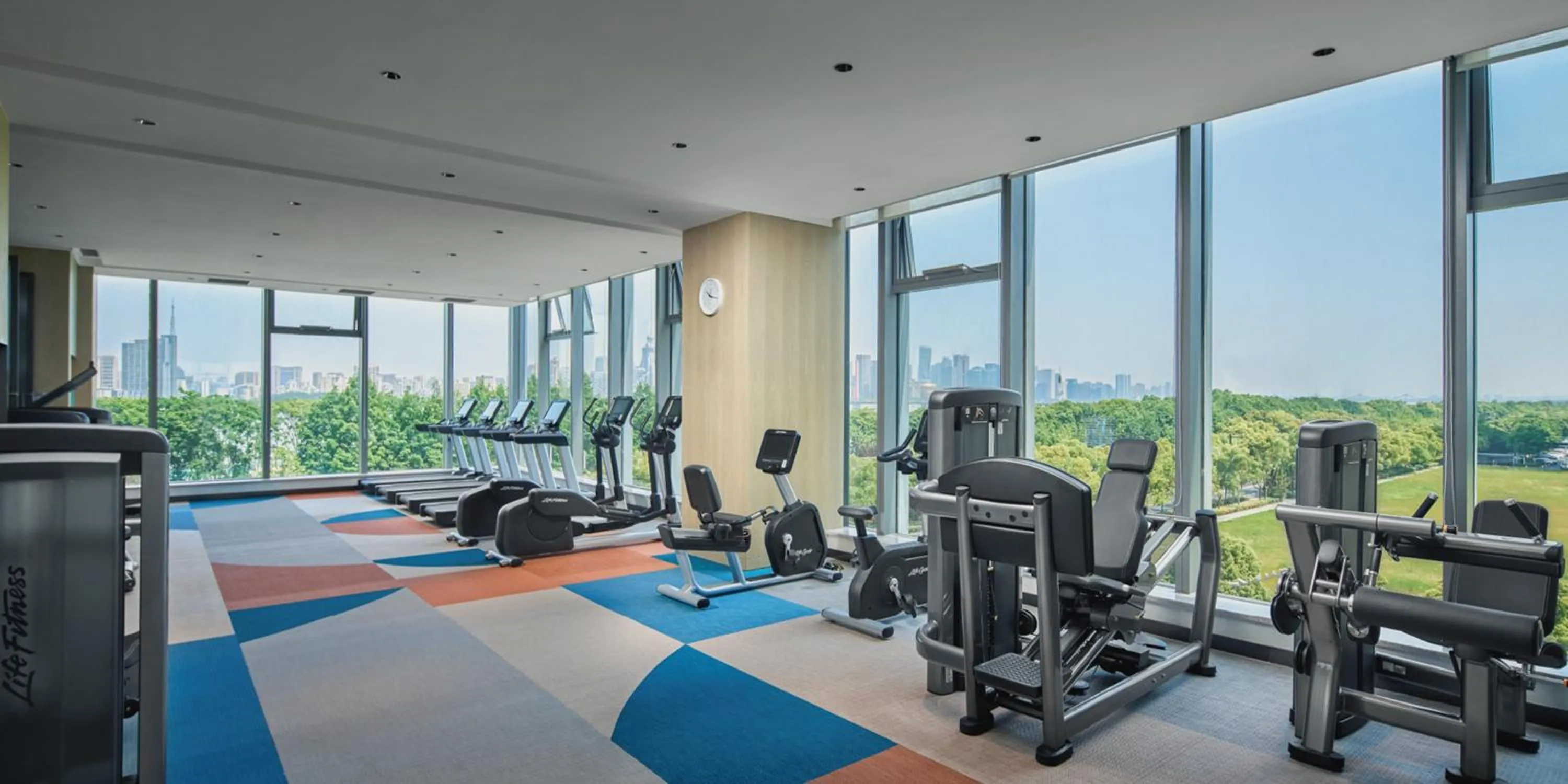 Fitness centre/facilities in Crowne Plaza Hangzhou Riverside by IHG