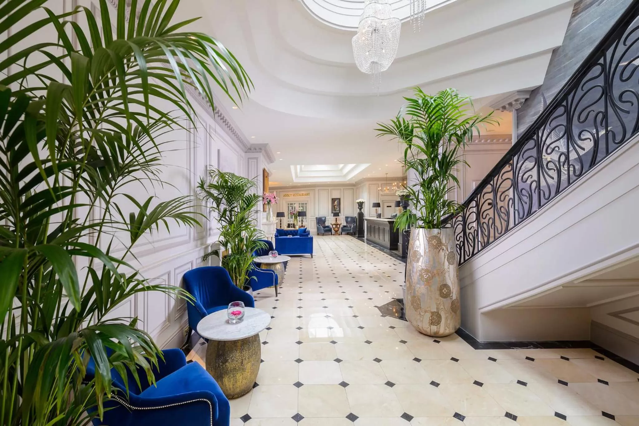 Seating area in Killarney Dromhall Hotel