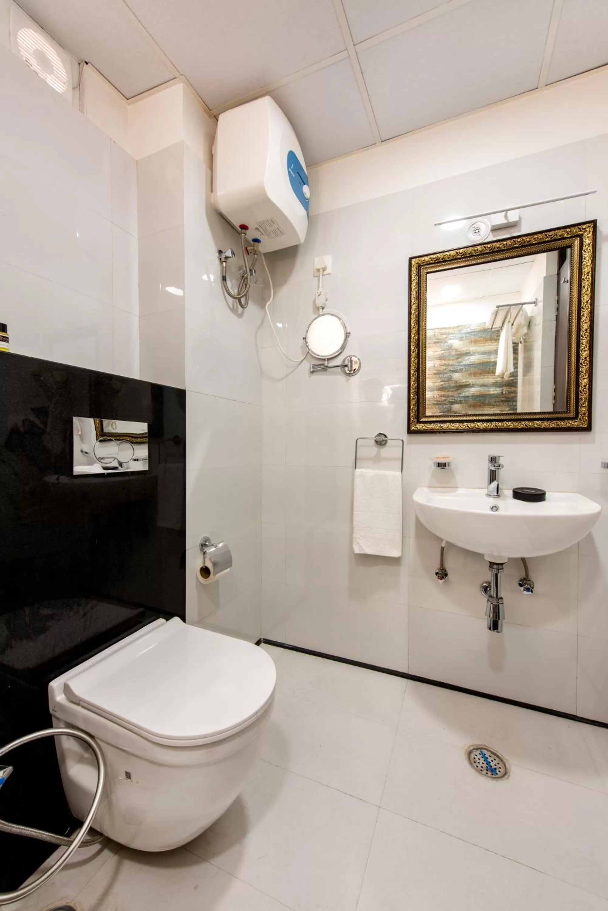 Toilet in House of Backpackers