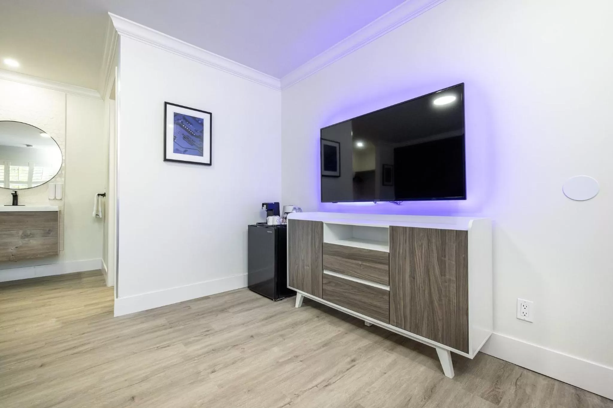 Photo of the whole room in WAFER 450 Hotel