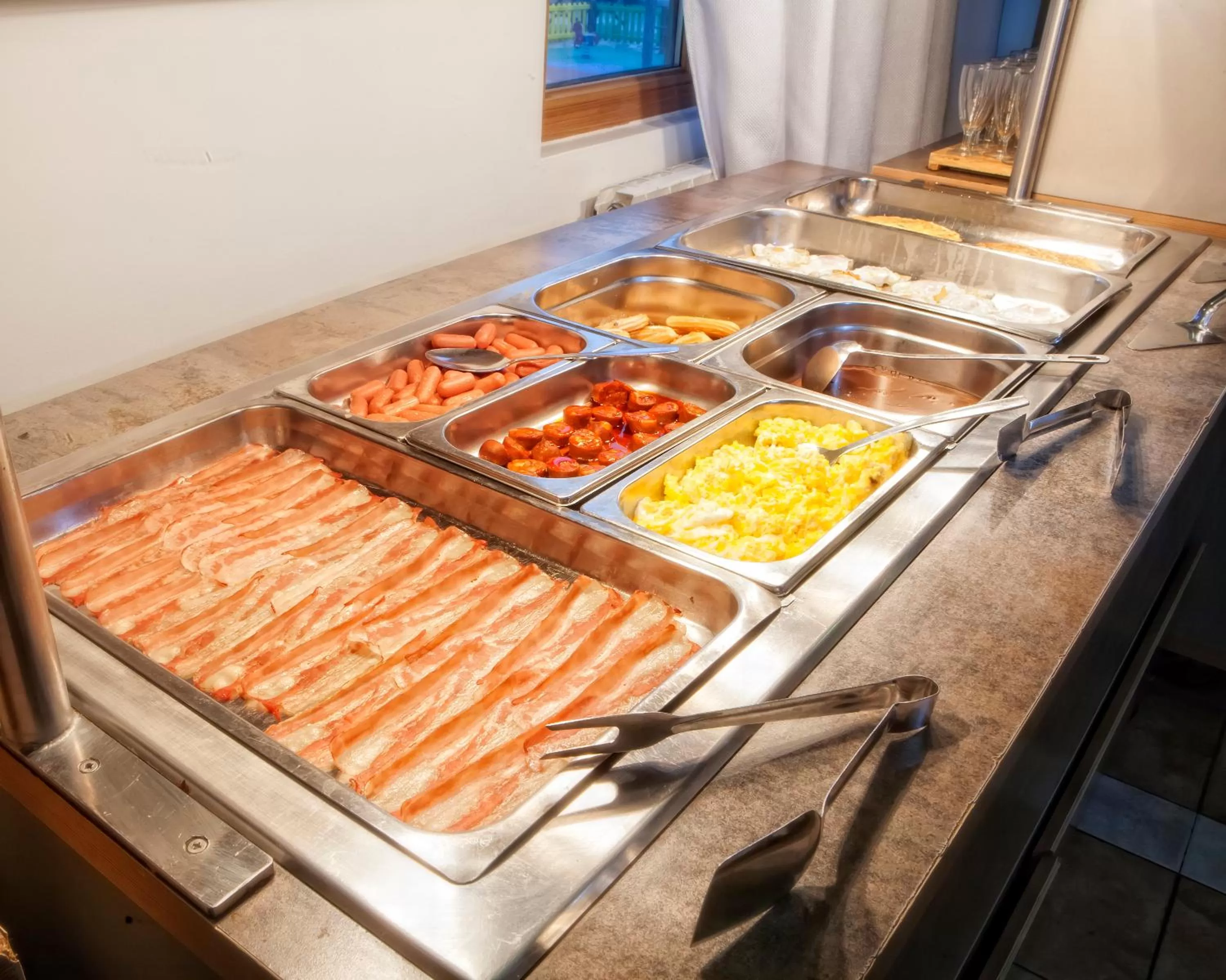 Buffet breakfast in Hotel Spa El Muelle de Suances