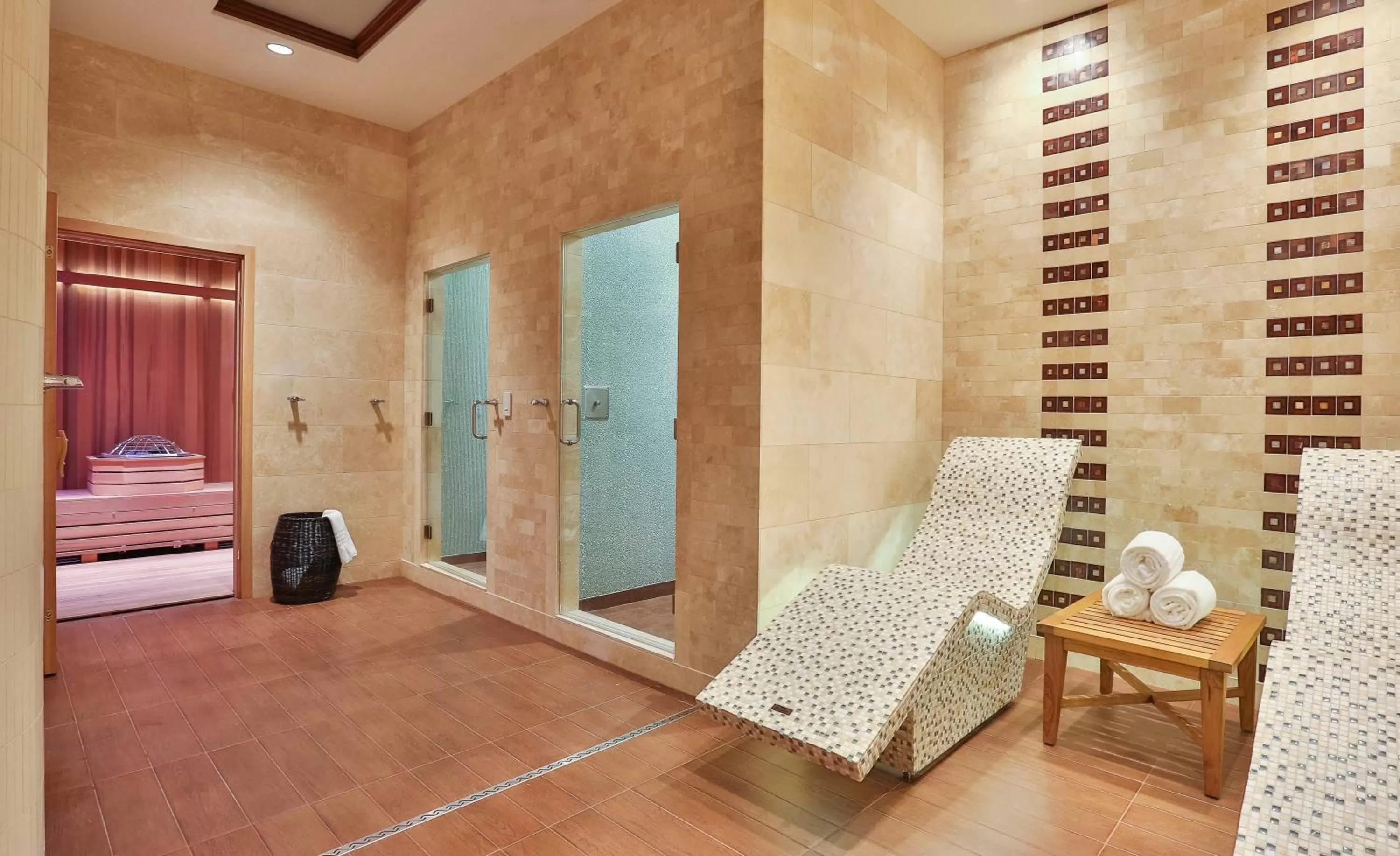 Spa and wellness centre/facilities, Bed in Fairmont Kea Lani, Maui