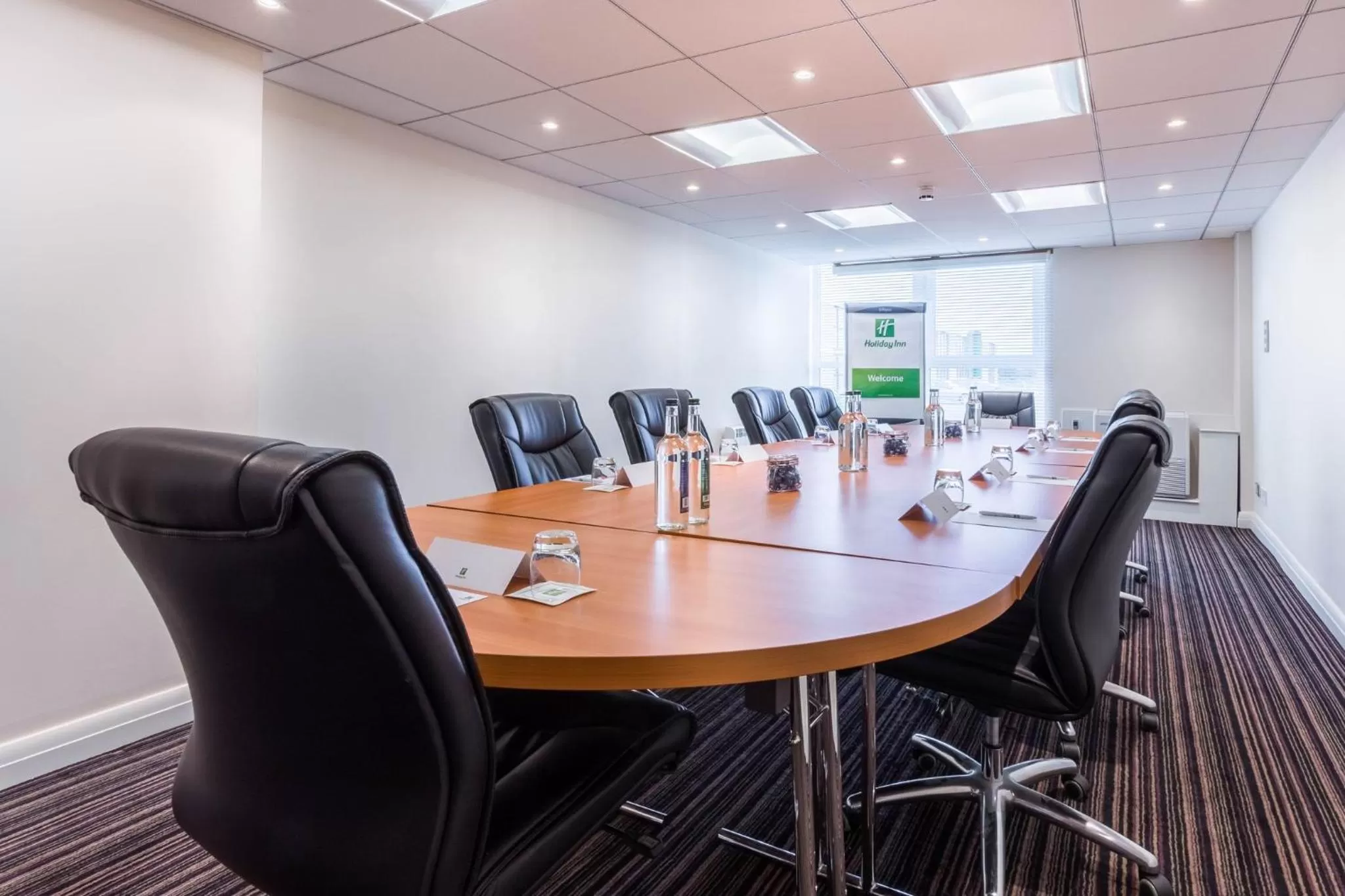 Meeting/conference room in Holiday Inn Newcastle Gosforth Park by IHG