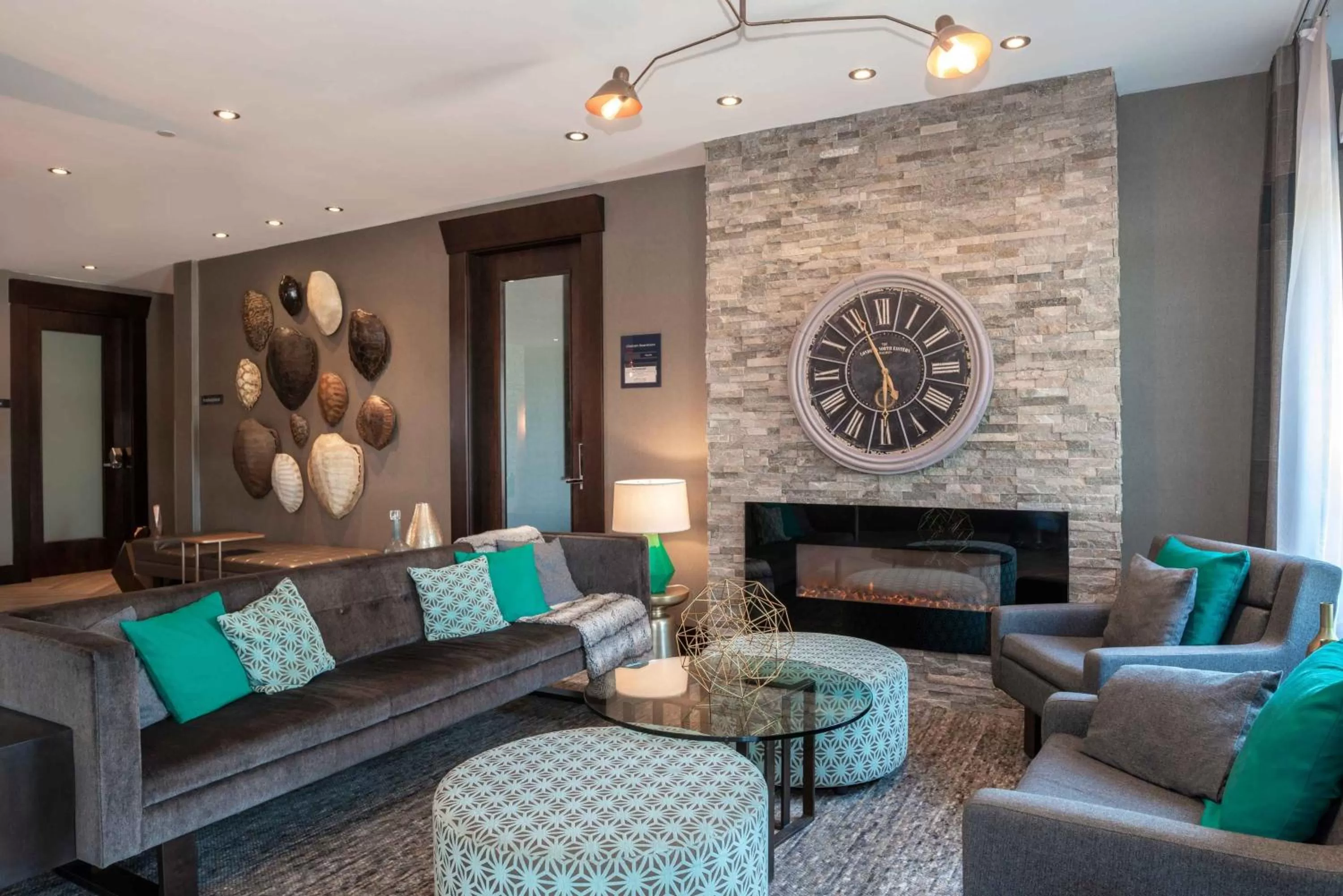 Lobby or reception in Sandman Hotel Oakville