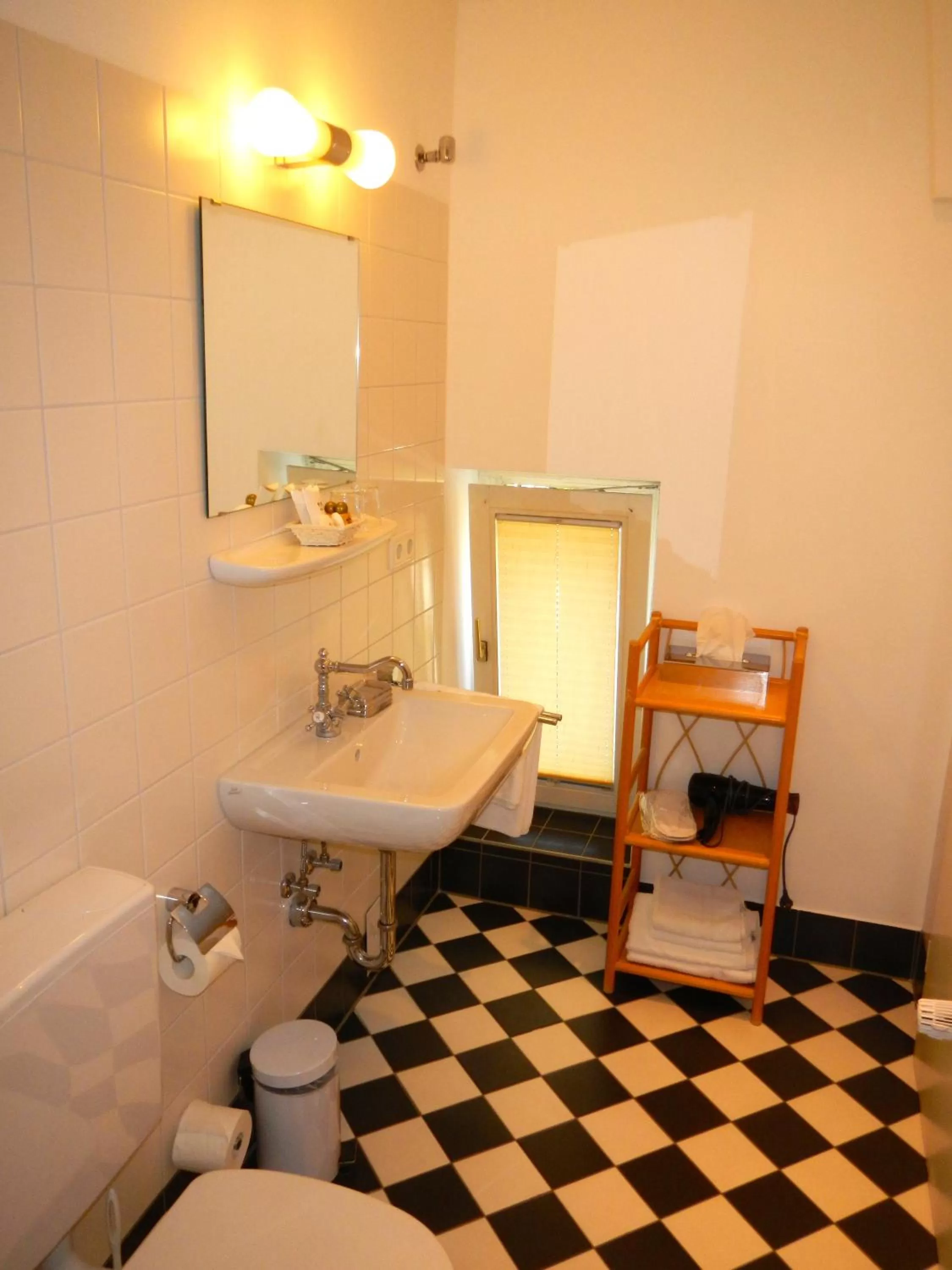 Toilet in Hotel Villa Meererbusch