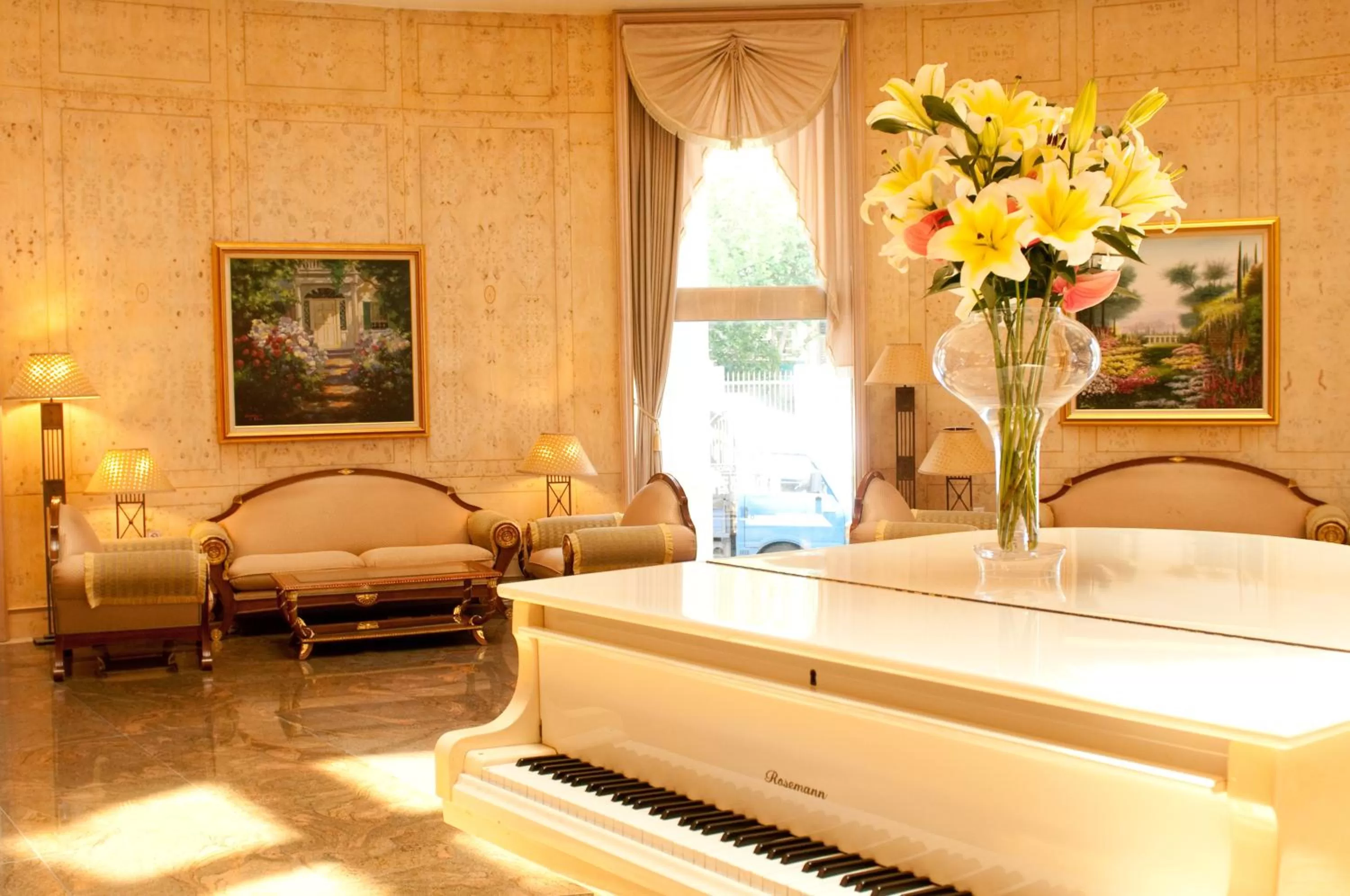 Lobby or reception in F Hotel - Taichung